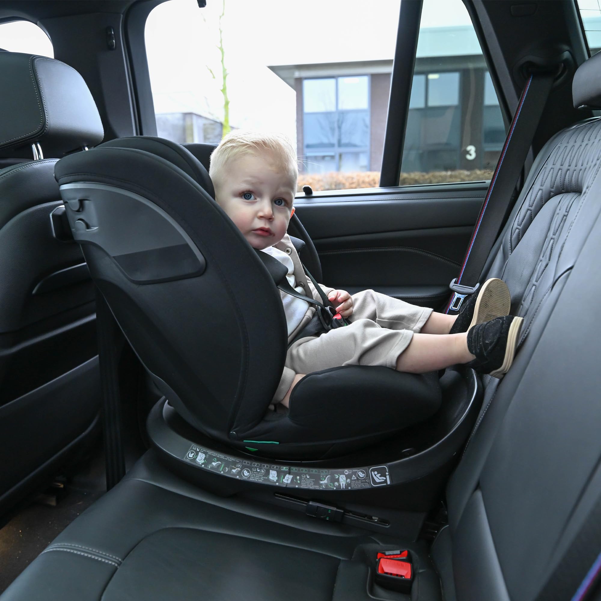 Deryan Cassie i-Size Rotazione 360, Seggiolino Auto 40-150 cm, 0-12 anni (0-36 kg), ISOFIX con Top Tether, Seggiolino Reclinabile 6 Posizioni, 10 Posizioni Poggiatesta, Tessuti Traspiranti (Torrone)