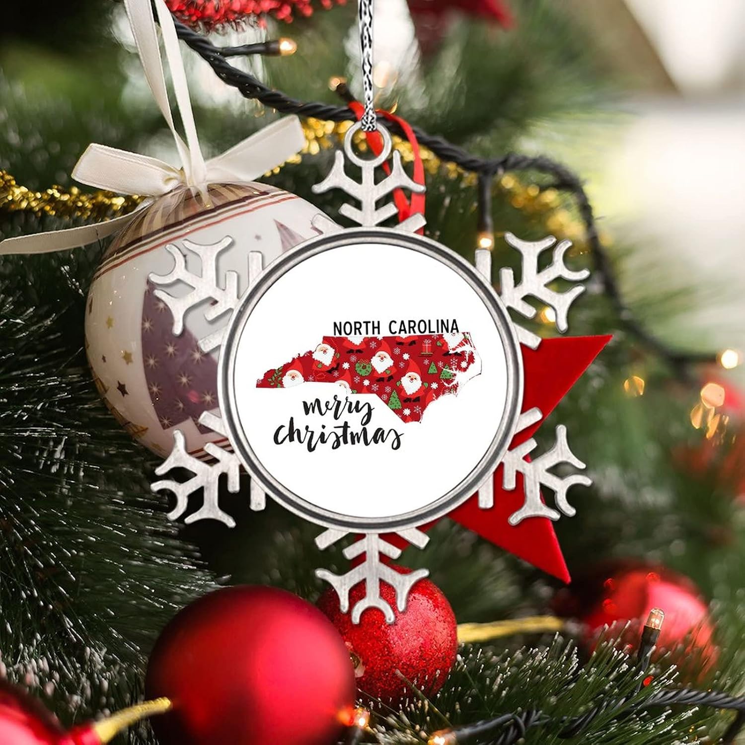 Snowflake Ornaments North Carolina Home State Personalized Christmas Ornaments 2022 Merry Christmas Ornament for Christmas Tree Decor Metal Souvenir Xmas Tree Hang Pendant Long Distance Gift 3 Inch