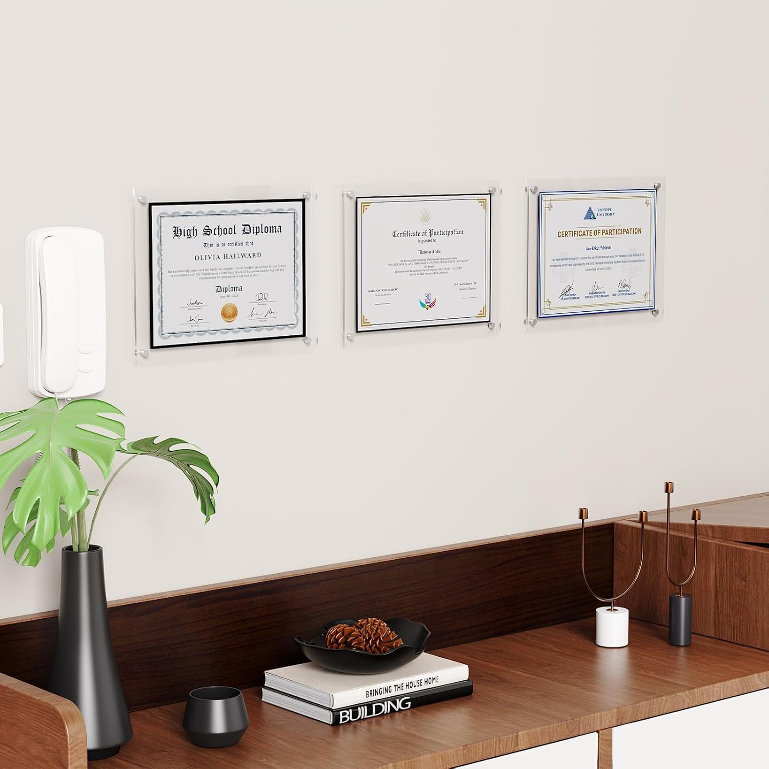 証明書フレーム クリアアクリル付き 8.5&times;11インチ 絵画卒業証書書類 学位フレーム 壁用 ドリル不要 壁掛けフォトフレーム 自己