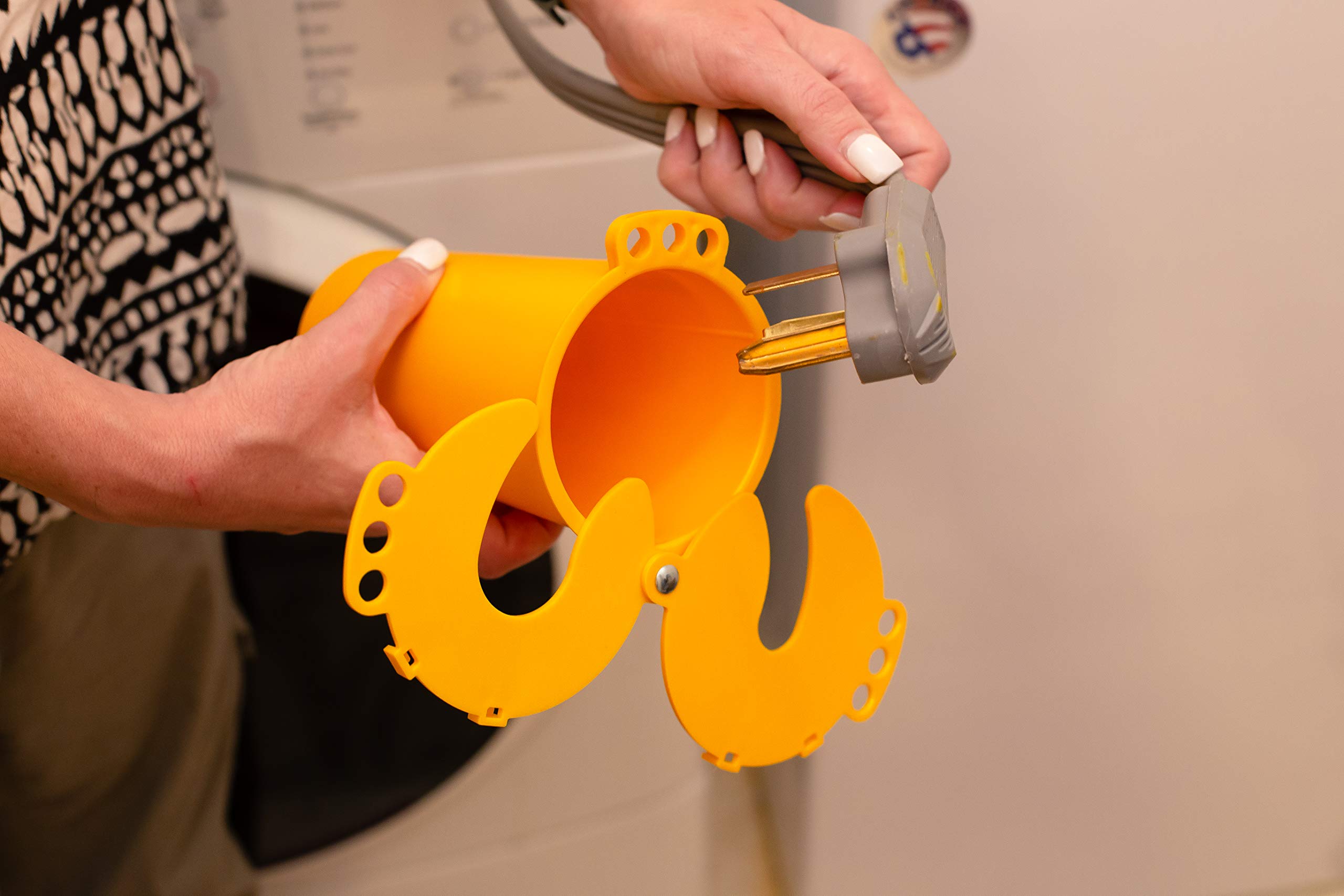 Adjustable Cable Lockout in Carded Packaging