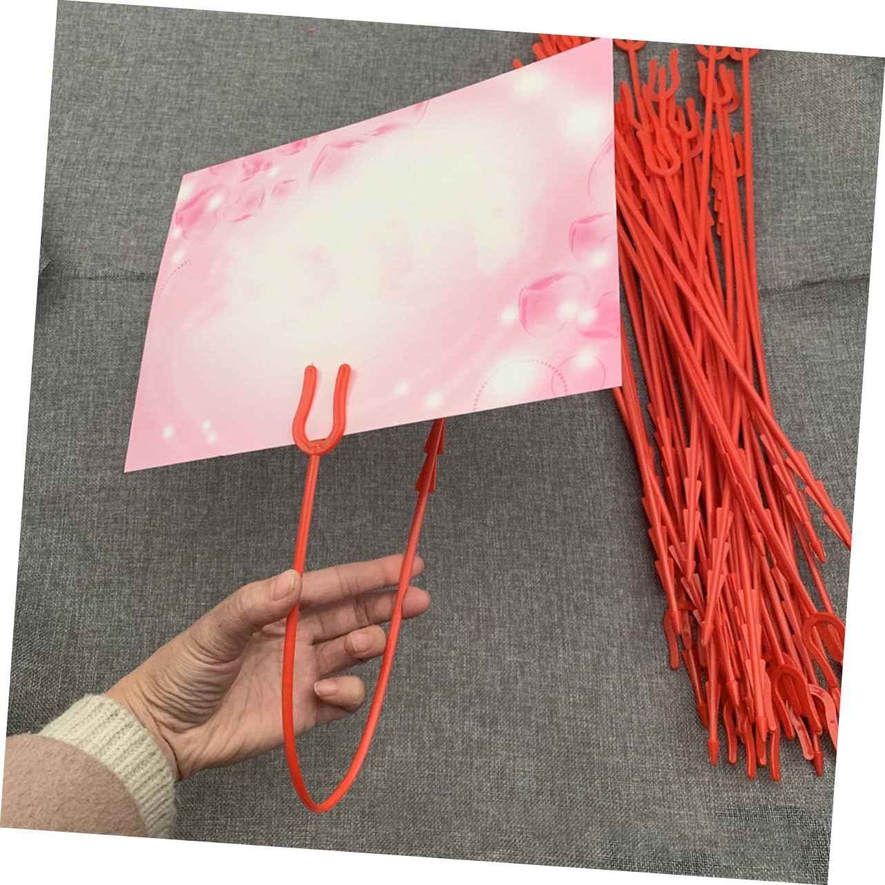 ERINGOGO Floral Holder Stick for Bouquet 50 Pcs Plastic Card Holders for DIY Decor Wedding Birthday Party