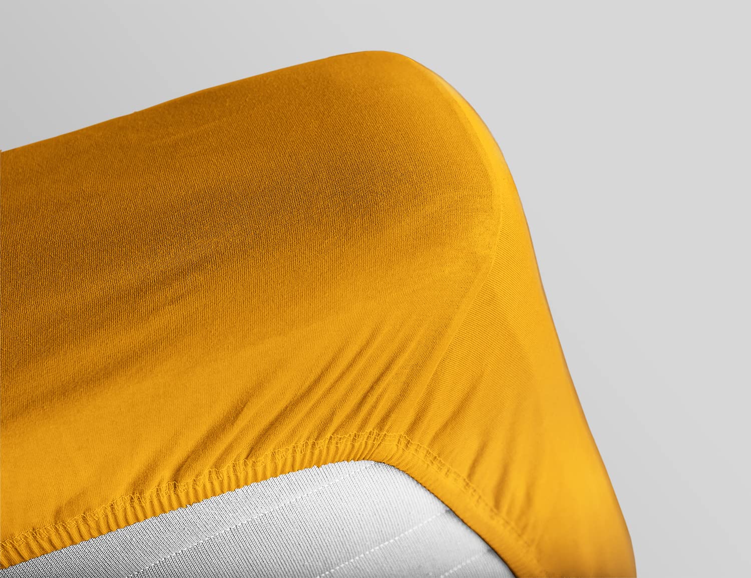 Banzaii Completo Lenzuolo Matrimoniale, Giallo 100% Microfibra Made in Italy, Lenzuolo Sopra 240 x 290 cm, Lenzuolo Sotto 160/170 x 190/200 x 25 cm, 2 Federe 52 x 82 cm