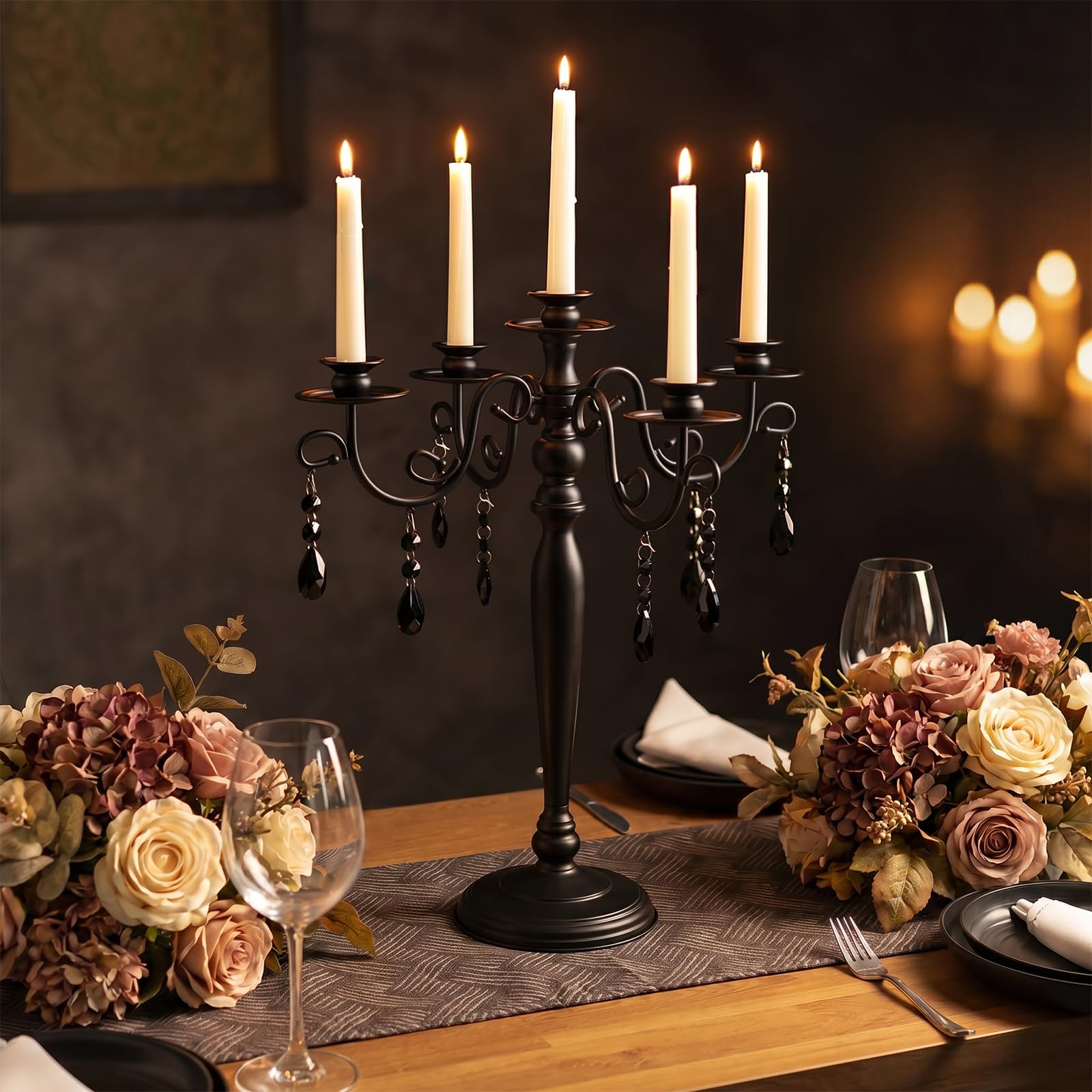 Sziqiqi Kerzenständer Schwarz 5-Armig für Stabkerzen, mit Kristallanhänger | Gothic Kerzenleuchter, Mehrarmiger Metall-Kerzenhalter, Einfache Montage mit Anleitung, für Halloween, Hochzeit, Wohnzimmer