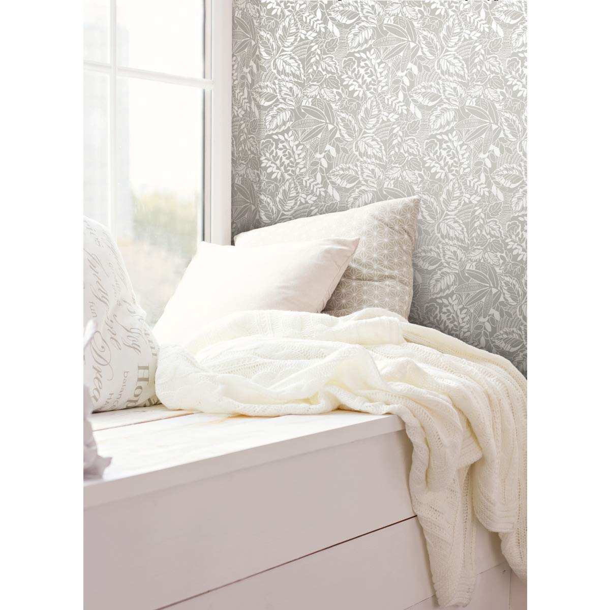 RoomMates RMK11747WP Vintage Batik Jungle RMK1174, Grey, White, 52 x 503 cm - Image 3
