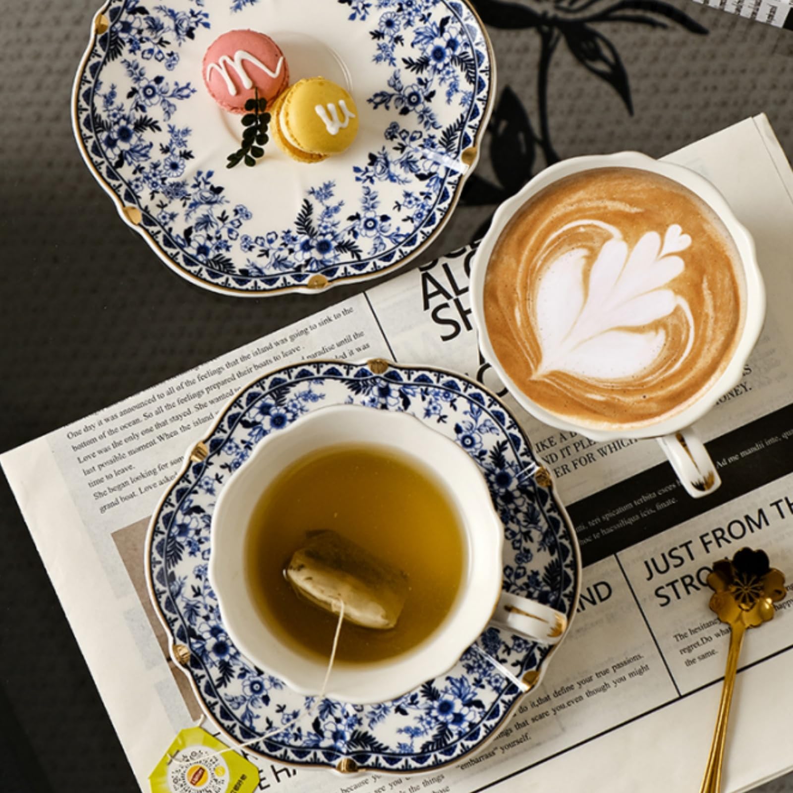 Set di 2 tazze da tè e piattini in porcellana, 170 ml, stile vintage, con rose rustiche, con finiture dorate, cucchiaio, 6 tazze da caffè e cappuccino per donne, tea party, regali di nozze
