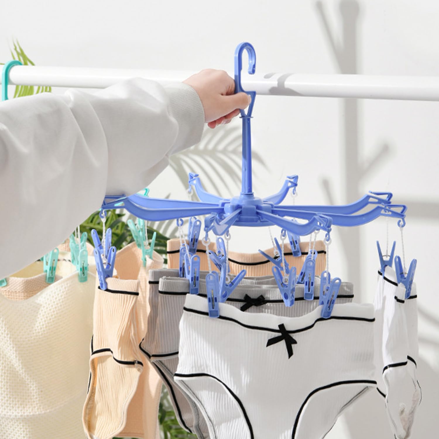 2 stendibiancheria, 16 clip per appendere calze, gancio pieghevole per biancheria intima, stendibiancheria portatile, girevole a 360°, adatto per biancheria intima, calze, asciugamani (blu, verde)