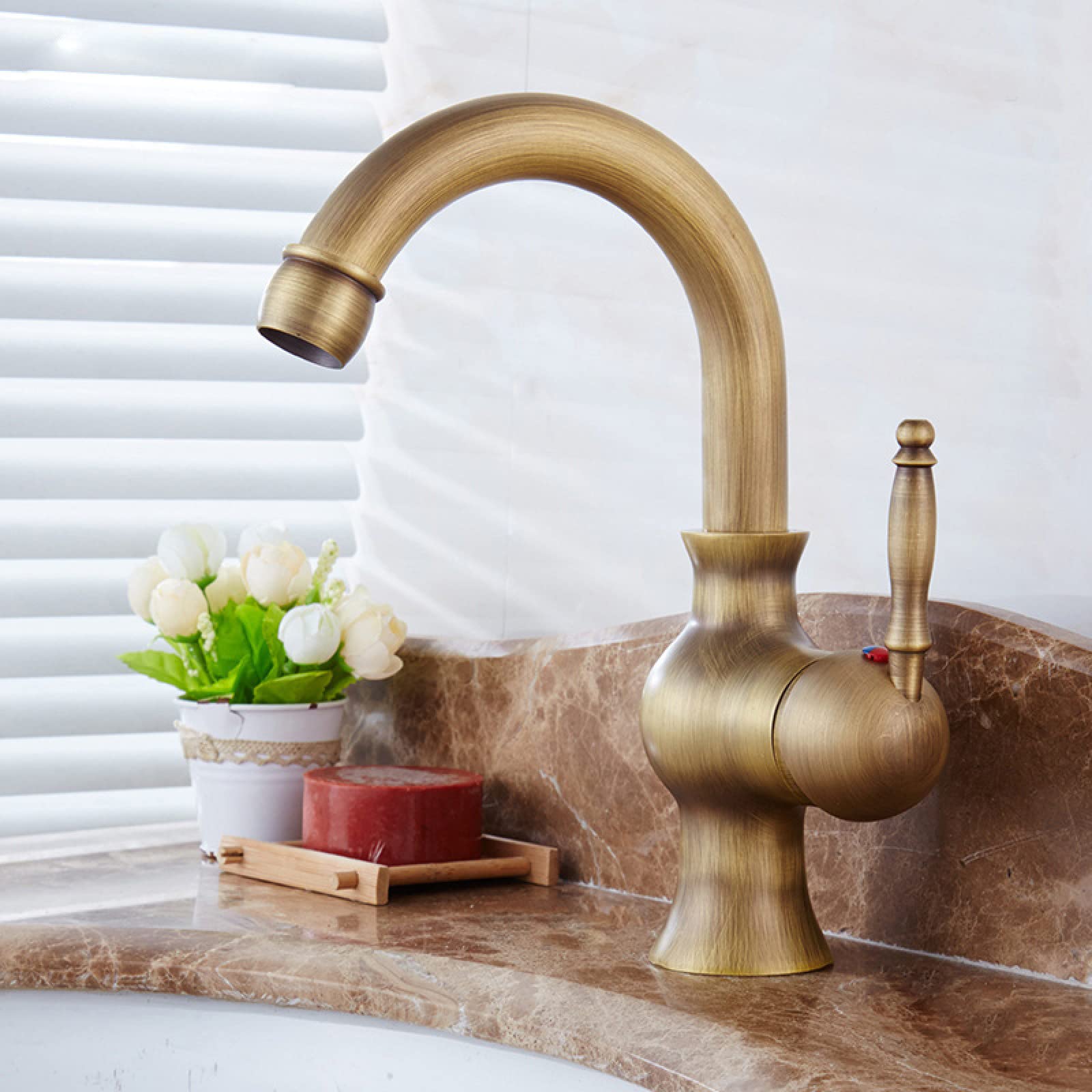 Vintage Sink Faucet Bathroom, 360 Swivel Spout Antique Brass Cold Hot Mixer Vanity Tap, Single Handle, C(A)