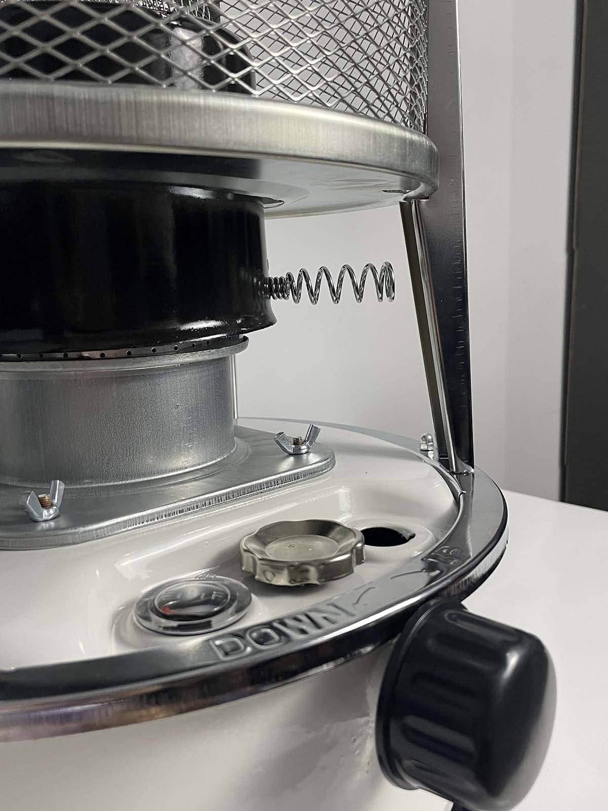 4.6L/6L tragbare Heizung Konvektions-Kerosinkocher für Notheizungen im Innen- und Außenbereich, strahlender Glasbrenner 0,25 l/h für Eisangeln, Zelt, Weihnachtsfeier (weiß (6 l 6 Dochte))