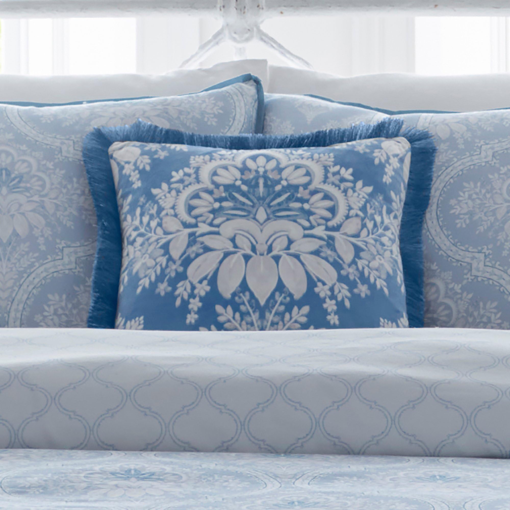 Appletree Blue Heritage - Alexia - Velvet Cushion Cover - 43 X 43Cm In
