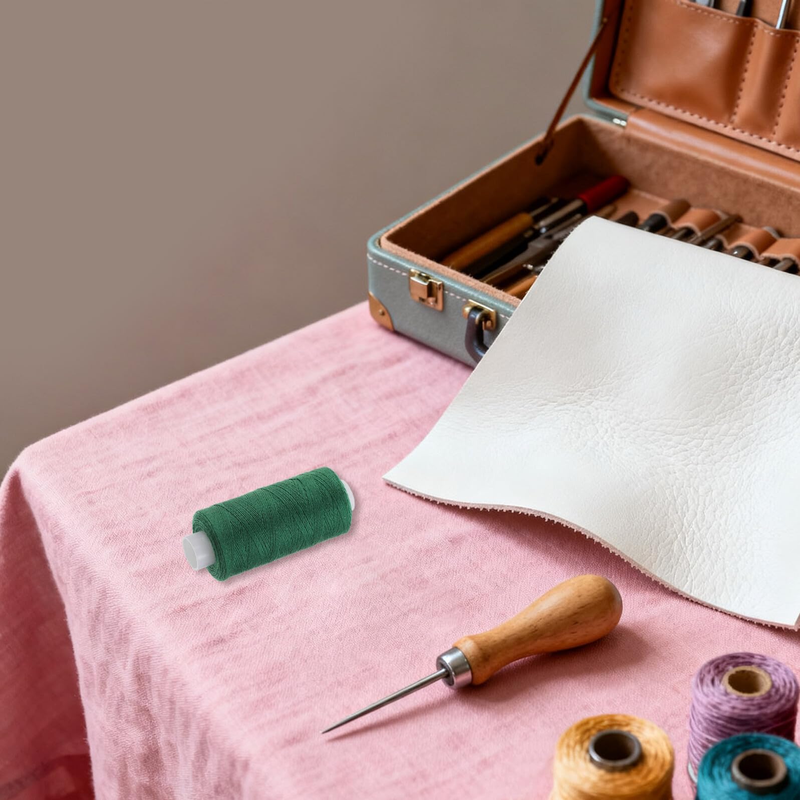 Hilos de Poliéster para Coser 400 Yardas 36 Colores Kit de Bobinas para Máquina y Mano, Carretes Preenrollados Duraderos para Manualidades, Acolchado y Costura Creativa