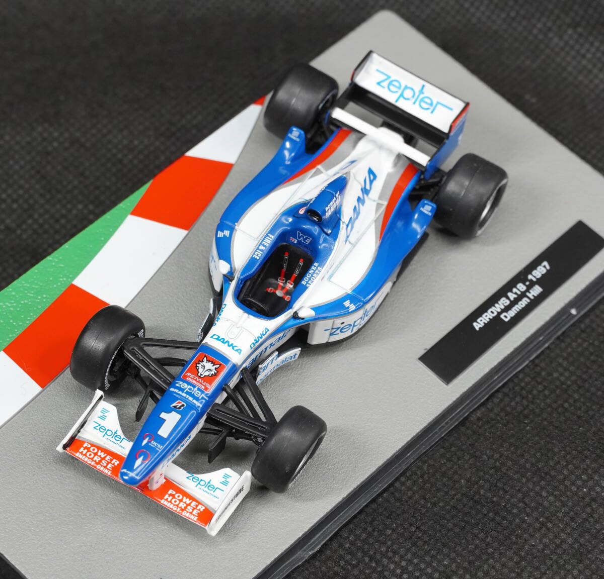 Amazon | 117 ARROWS A18 アロウズA18 デイモン ヒル 1997 F1マシン