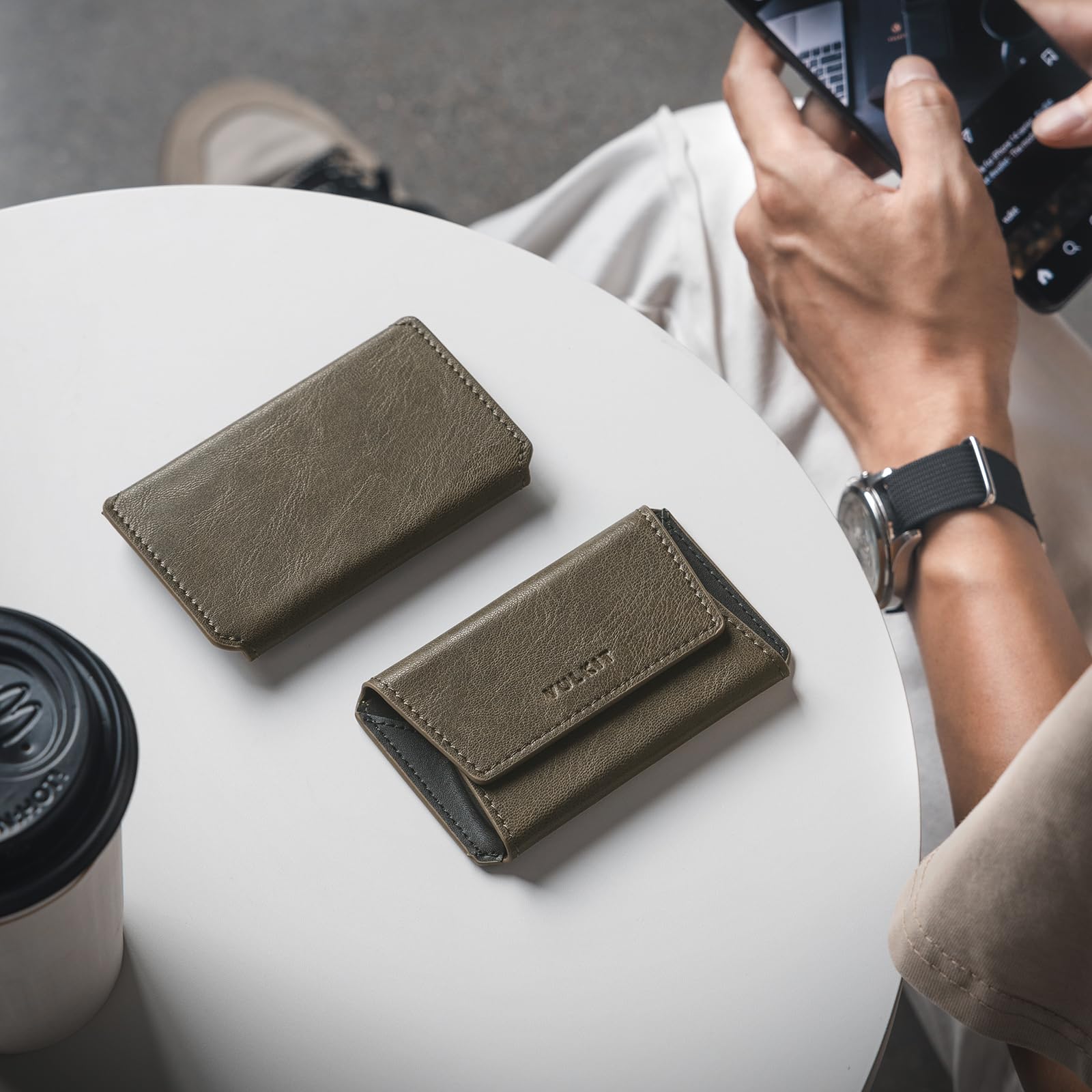 VULKIT Visitenkartenetui aus Leder für Herren, schlanke Tasche, Visitenkartenetui, Namenskartenetui, Halter, hält 20 Visitenkarten, Oliv/Blatt für mich (Leaf It to Me)