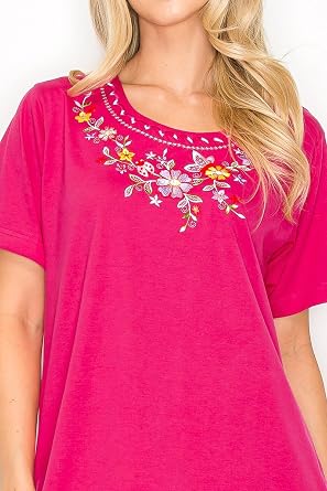 unik Women's Short Sleeve Embroidered Blouse and Matching Capri Loungewear Set For Everday Wear