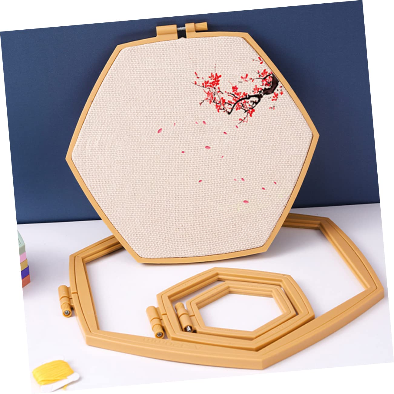 SEWACC Aros De Bordado Ajustables Reutilizables De Abs Para Punto De Cruz, Kit 4 Piezas Color Caqui, Herramienta Artesanal Para Principiantes y Uso Diario En Manualidades