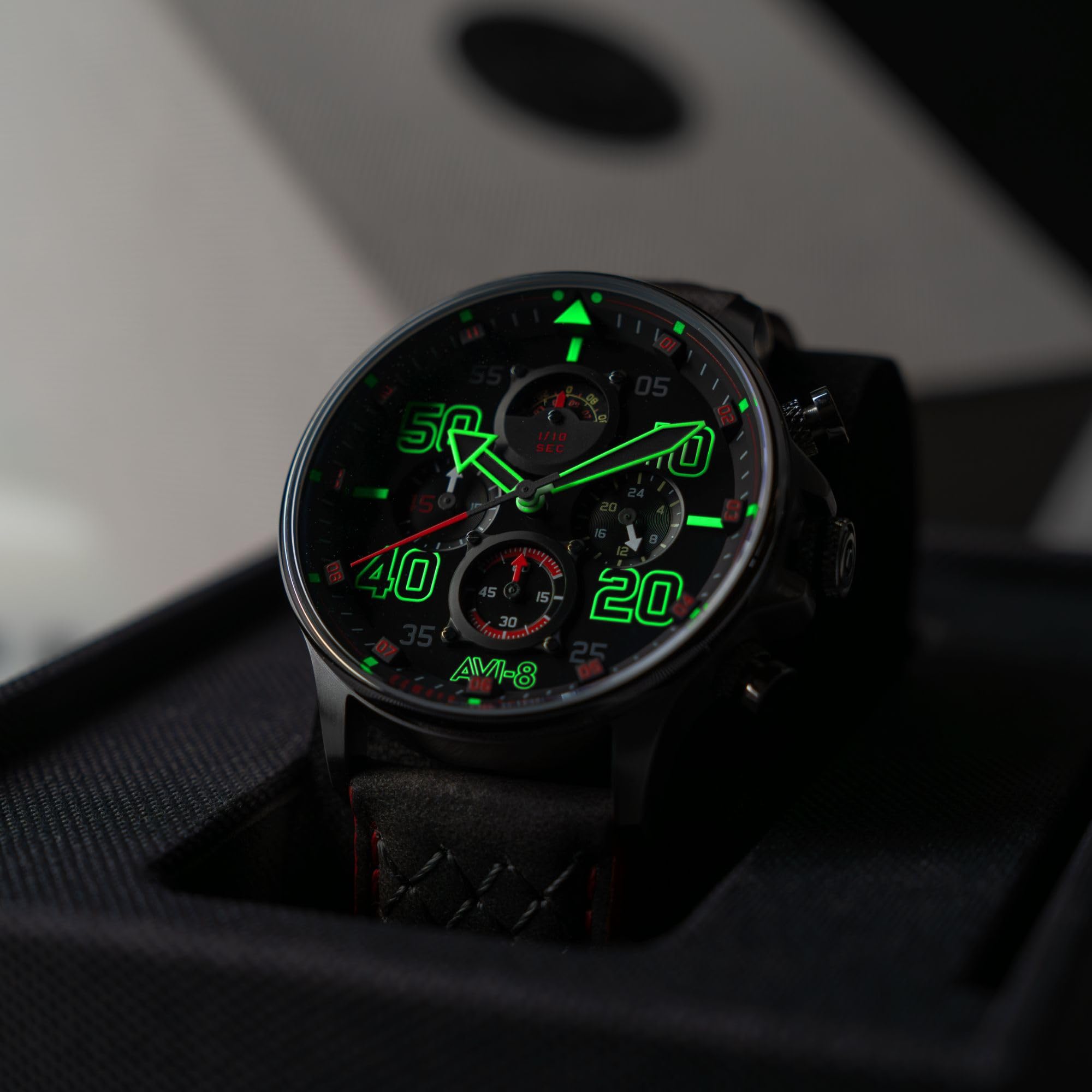 AVI-8 Reloj cronógrafo Hawker Typhoon Coningham para Hombre 42 mm D-Day 80 edición Limitada con Correa de Cuero AV-4093