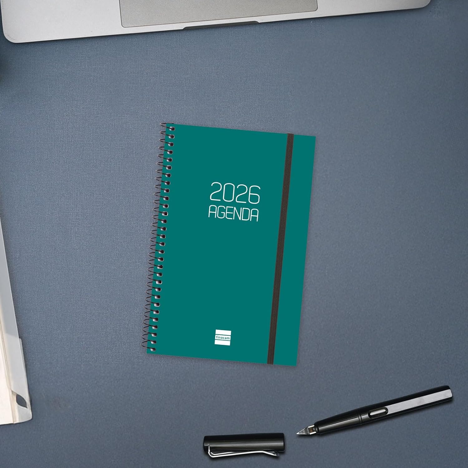 Finocam - Spiral Agenda 2026 Week to View Horizontal | January - December (12 months) | 2026 Yearly Agenda with Rubber | Opaque Spiral Polypropylene Cover - Green - Catalan