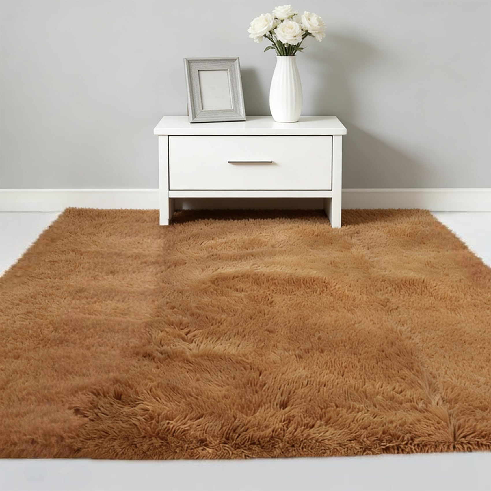Tapis de chambre à poils longs marron moelleux et tapis de salon moderne
