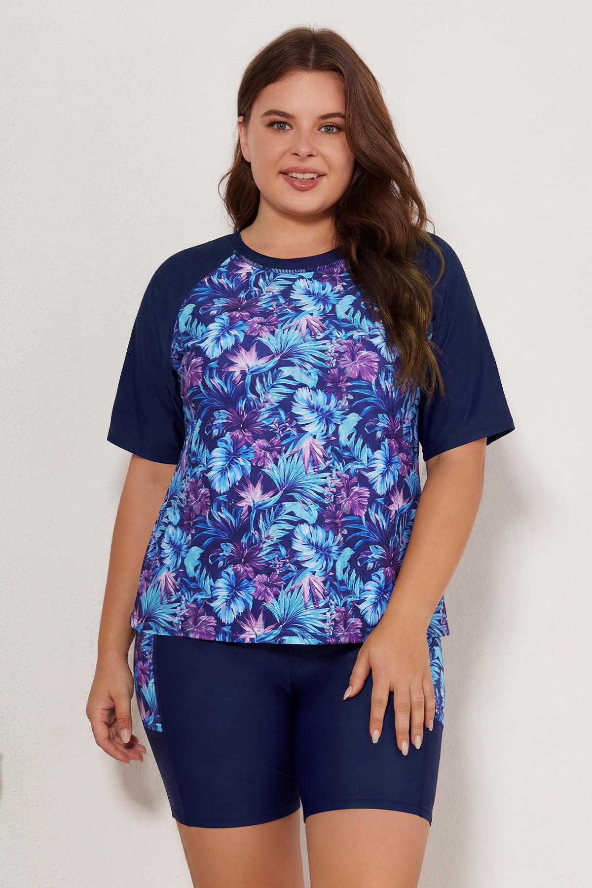SHEKINI Traje de baño de 2 piezas de talla grande para mujer, brasier integrado, camiseta de natación de manga corta y pantalón corto con bolsillos, trajes de baño