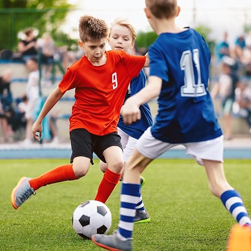 Miniatura 6 de Merkaunis Balón de fútbol de 6 piezas con bomba tamaño 3, pelota de fútbol deportiva exterior cosida a máquina para jóvenes, fútbol al aire libre,