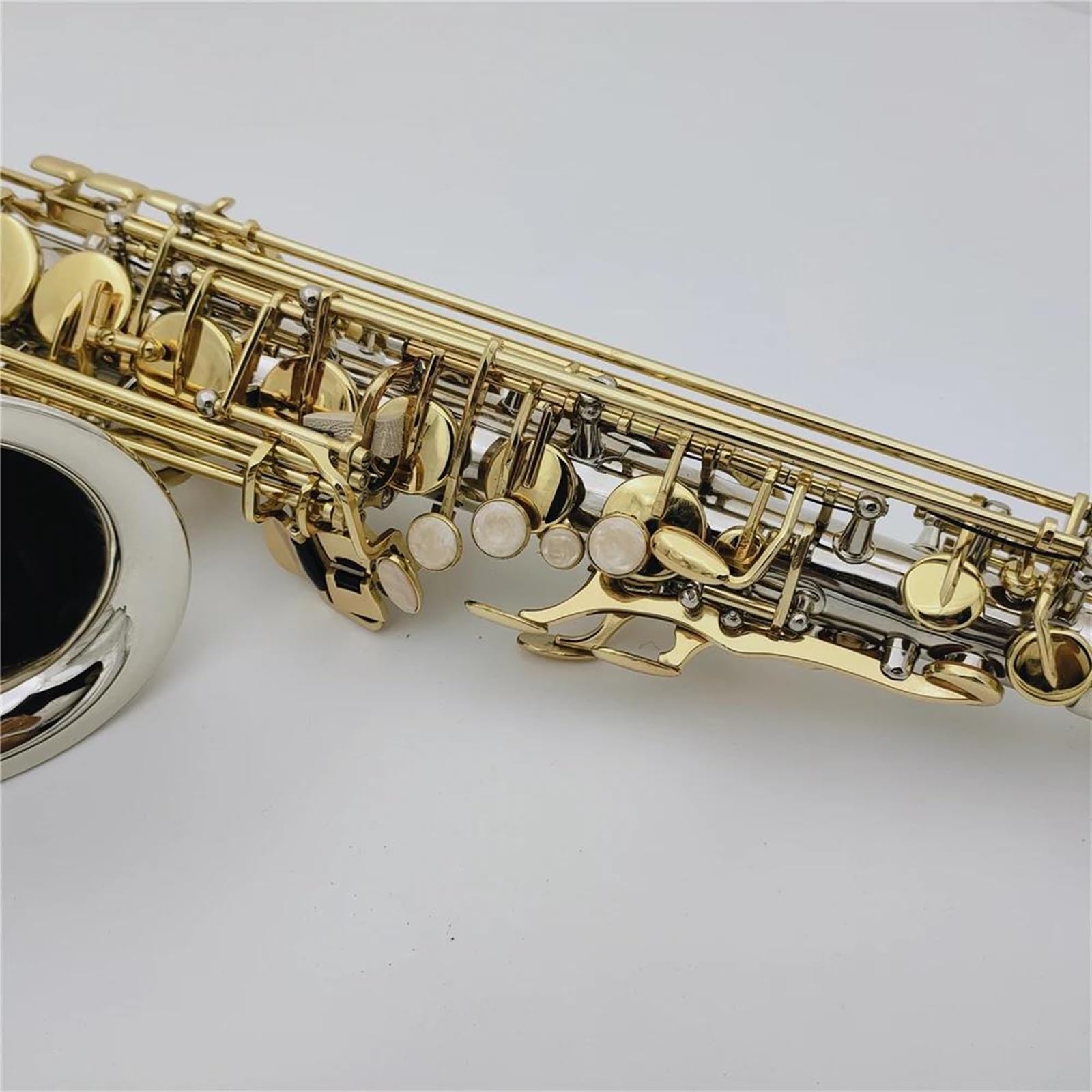 Saxofón Saxofón Alto Latón Cuerpo Bañado En Plata Llave Lacada En Oro Eb Tune E Flat Sax Con Estuche Para Boquilla (Color : Leather bag)
