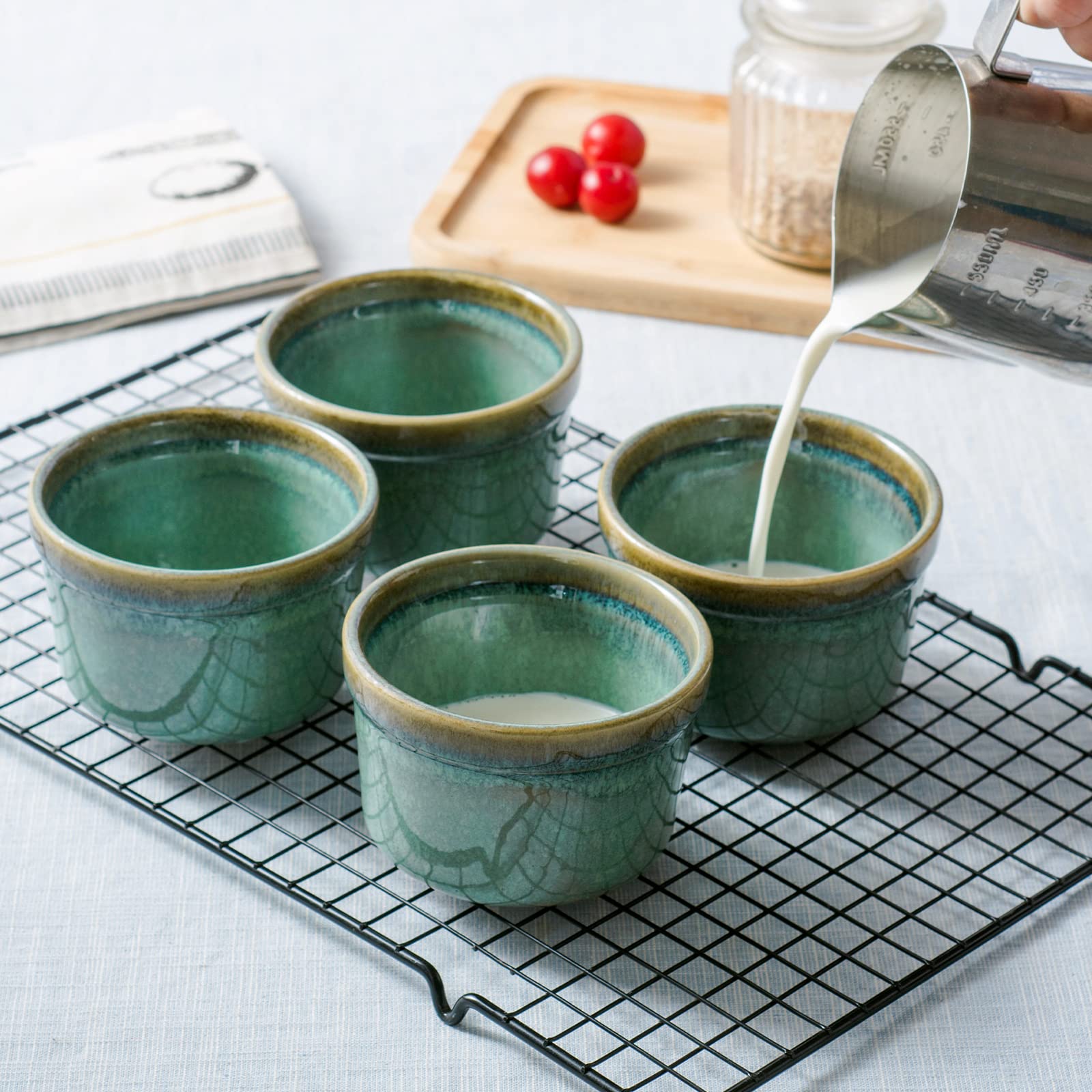 Lot de 4 Moules à Soufflé, 240 mL Ramequins Rond, Bol à Sauce Tapas, Moules pour Pudding, Creme Brulee, Bol à Dessert, Four et Micro-onde Convient (Vert Cristal)