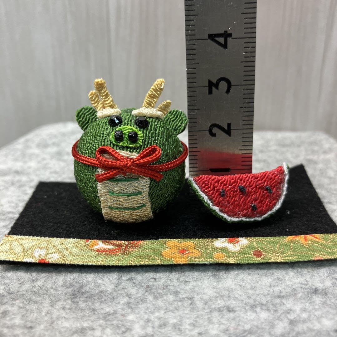 Amazon.co.jp: ちりめん細工 辰 干支 スイカ 夏の飾り ハンドメイド