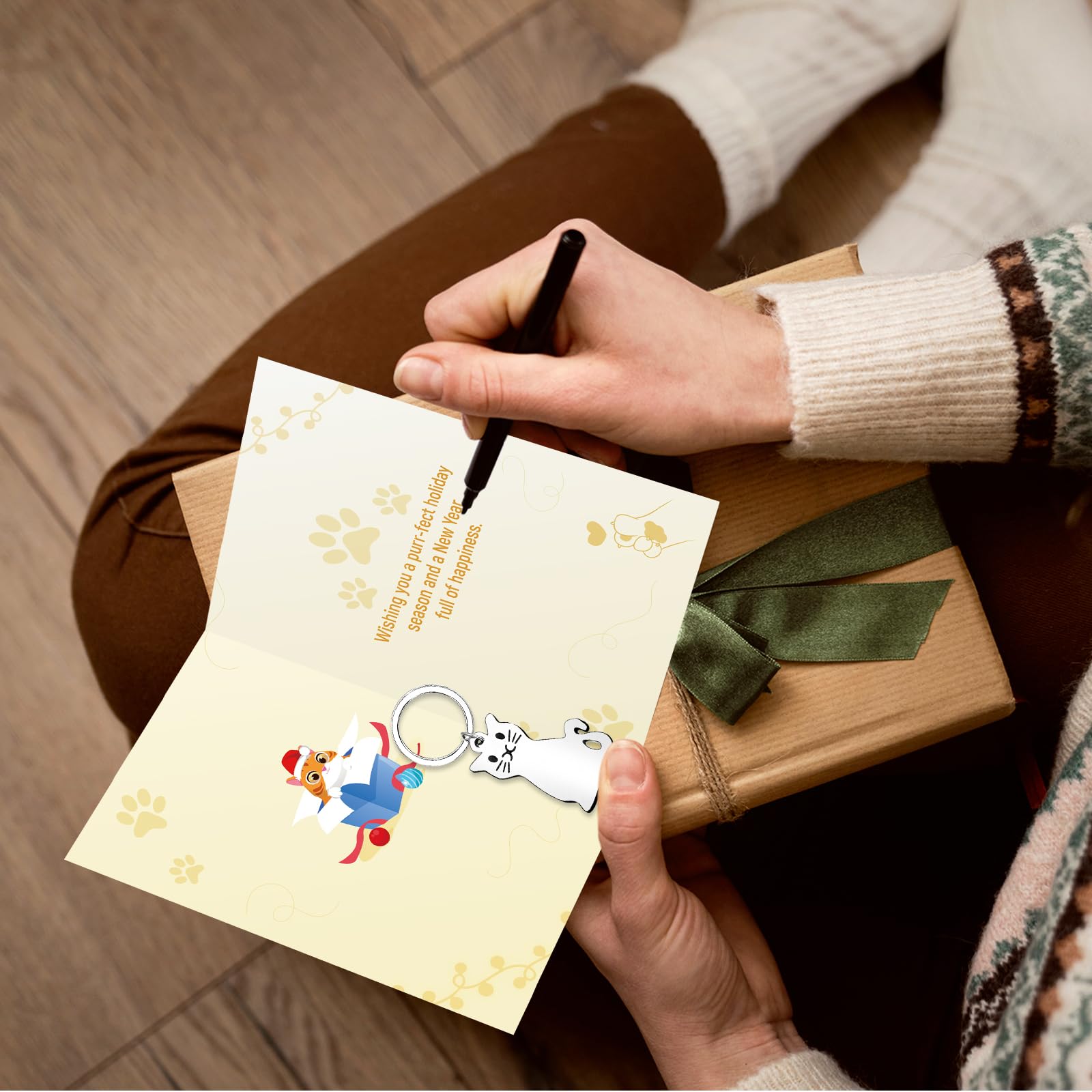 DPKOW Cat Christmas Card Keyring Gifts, Funny Christmas Card from The Cat - Image 3