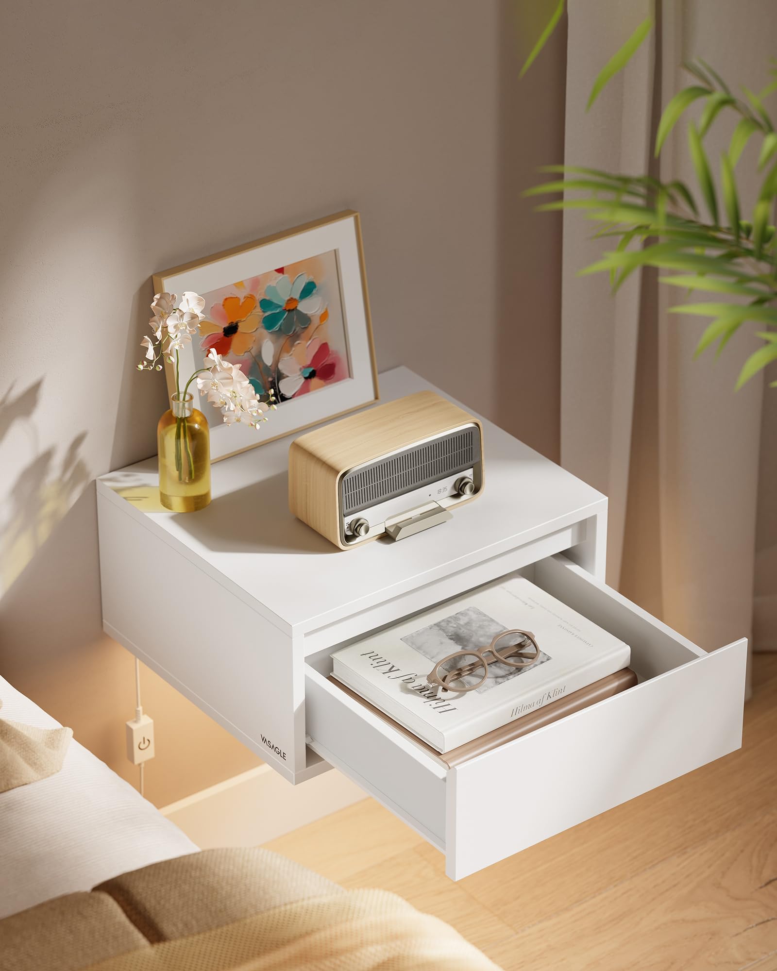 VASAGLE KAILYN Collezione - Comodino Pensile, Set di 2 Comodini Sospesi, Luce Regolabile, Cassetto, Mensola da Parete, 35 x 40 x 18 cm, Moderno, Camera da Letto Soggiorno, Bianco Nuvola LET854W01
