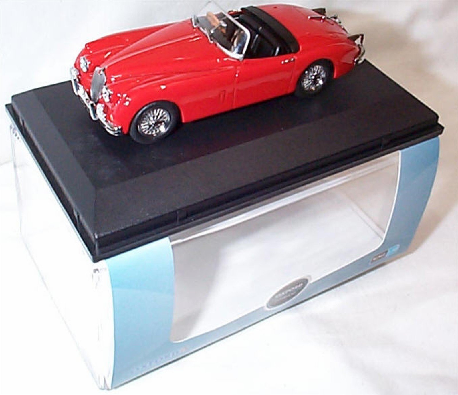 oxford carmen red jaguar XK150 roadster car 1.43 scale diecast model