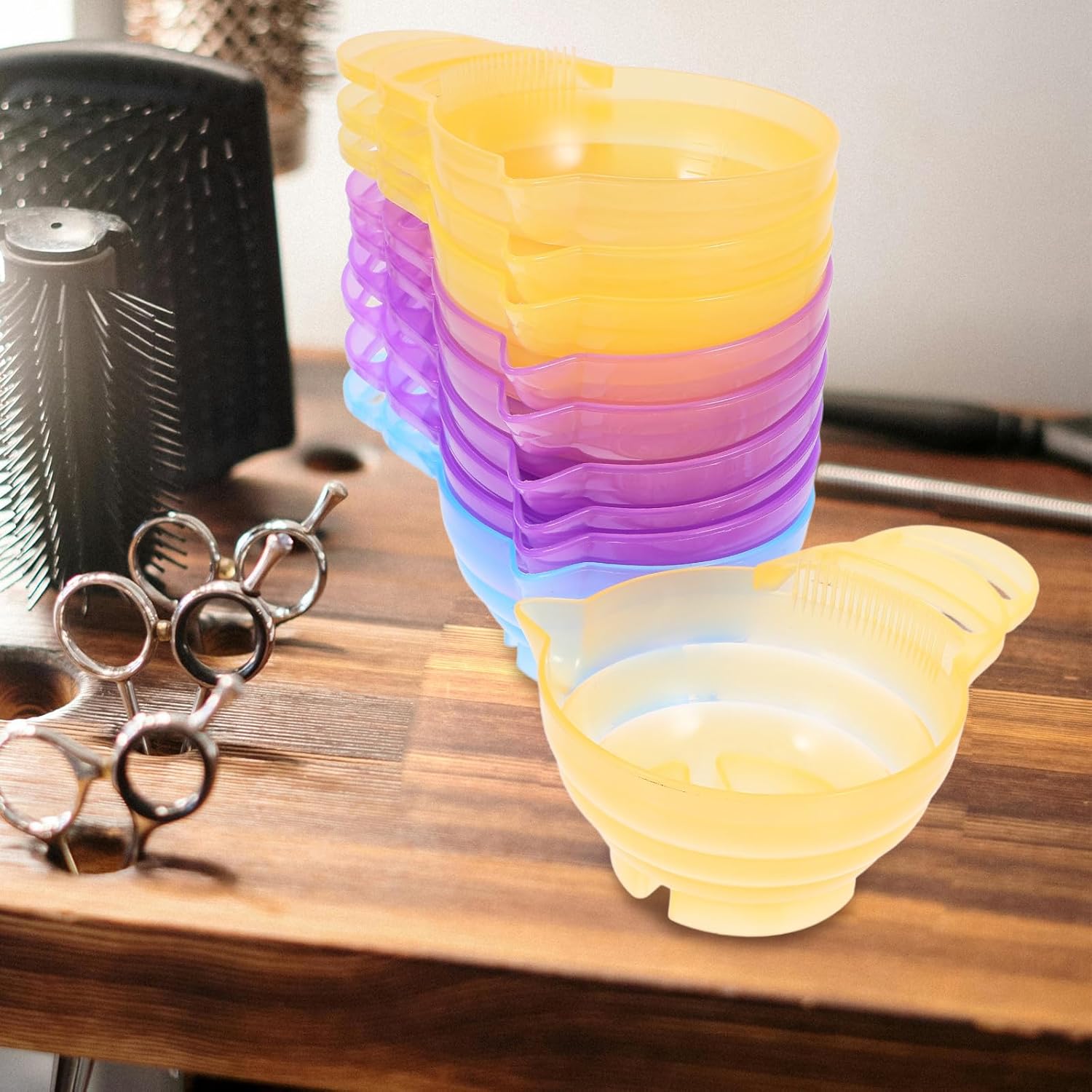 Hair Dye Mixing Bowl ，3pcs Bowls Set Professional Salon Coloring for Home and Barber Use Random Color