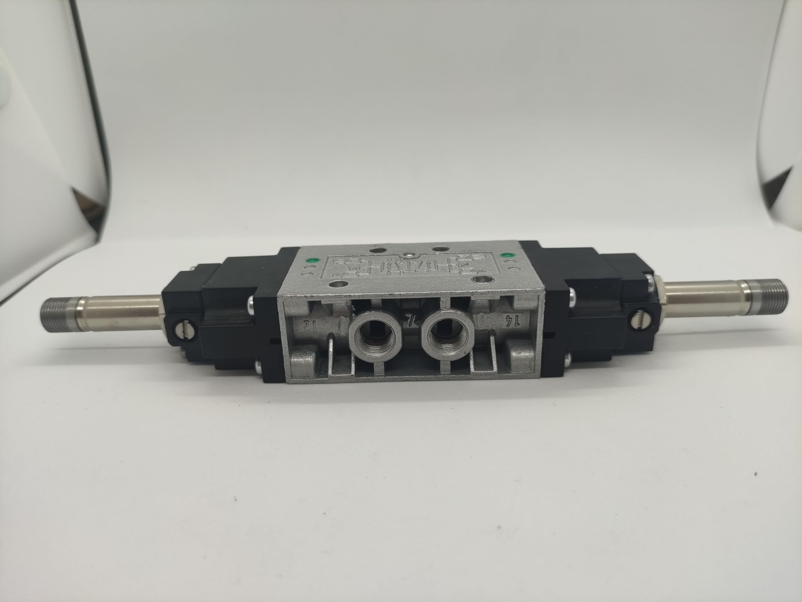 AC-7520 Electroválvula UNIVER 5/2 1/8" BISTABLE
