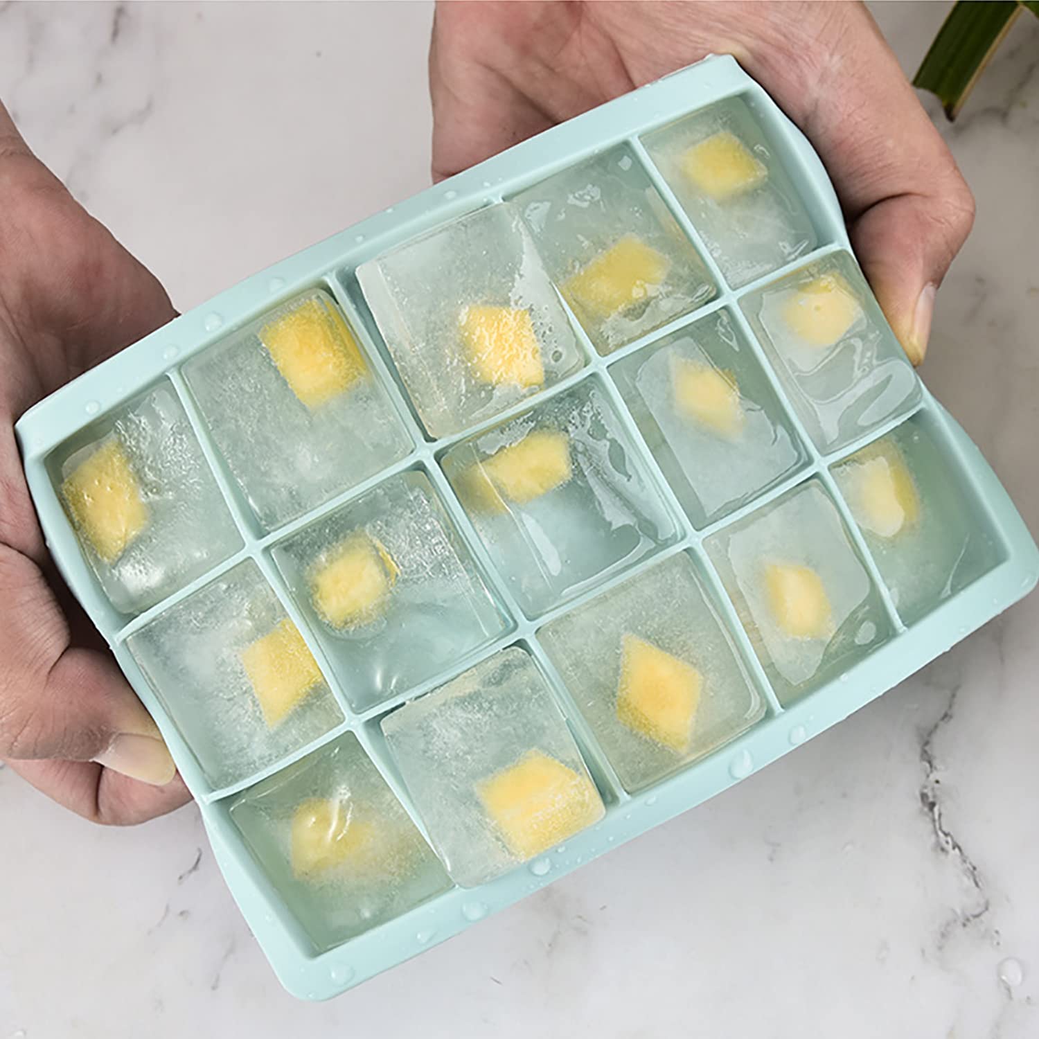 Cubo de hielo con tapa, alicates de hielo y molde de silicona para cubitos de hielo de 1.3 L, pequeño cubo de hielo de acero inoxidable, recipiente de hielo, para bar en casa, champán, vino