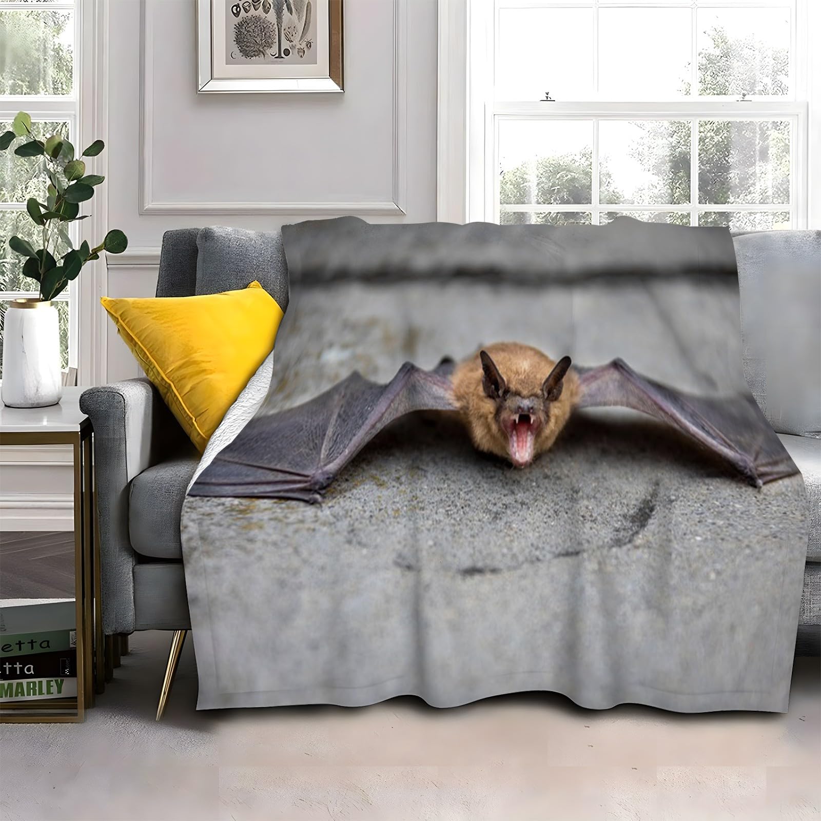 LLSZAHD Brown Bat Blanket Baby Size Animals Ultra-soft Warm Puffy Flannel Throws Blankets, Versatile Throw Blanket 30"x40" for Bedroom Couch Bed Sofa Bedding (76x101cm)