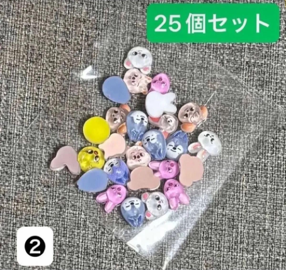 オーダー専用ページ★スキズネイルパーツ straykids skzoo スキズ ネイルパーツ 50個 ランダム - メルカリ