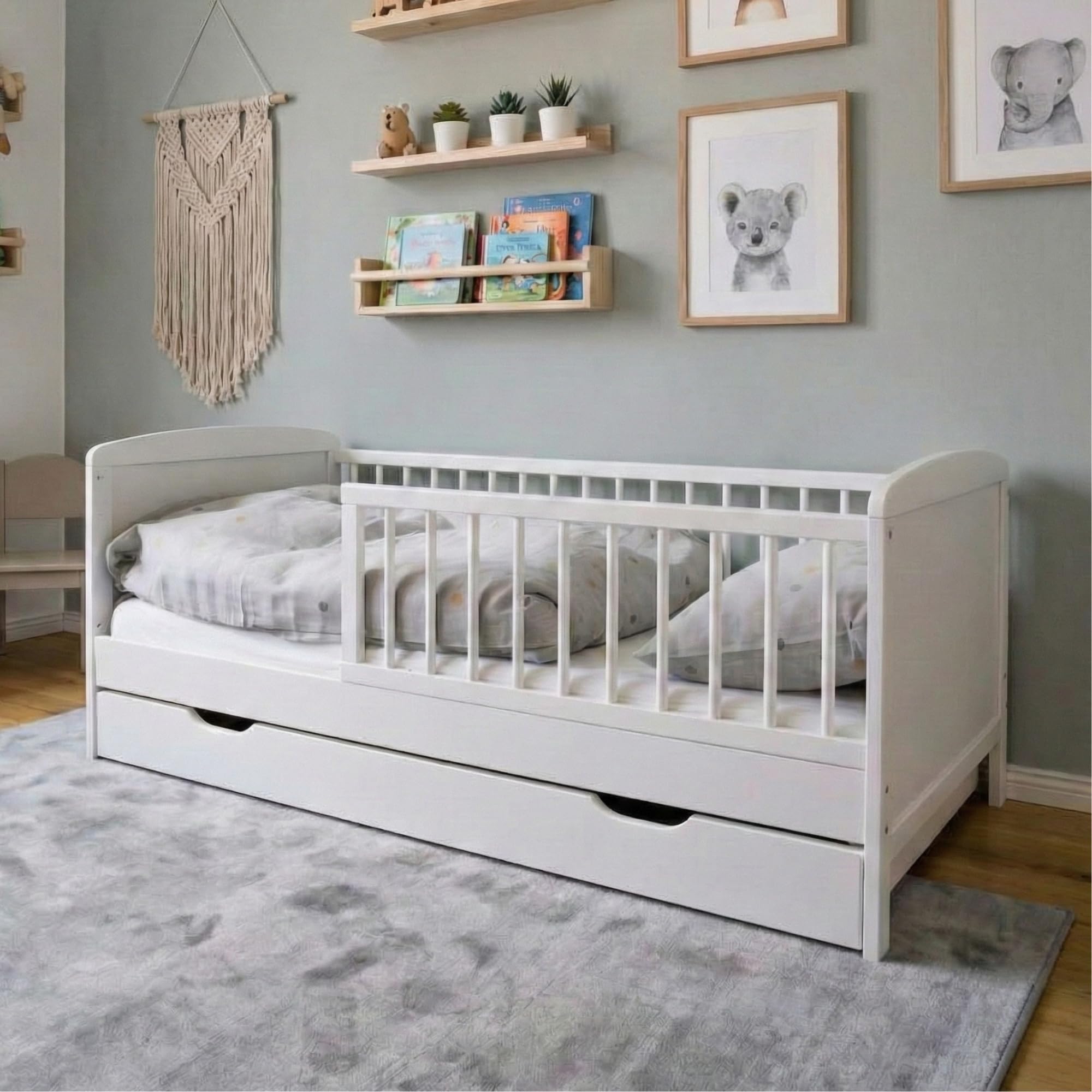 Kids Collective Kinderbett 70x140 cm mit Matratze, Schublade, Lattenrost und Rausfallschutz in weiß, mit Bettkasten, Made in Europe Junior-Bett bis zum 6. Lebensjahr