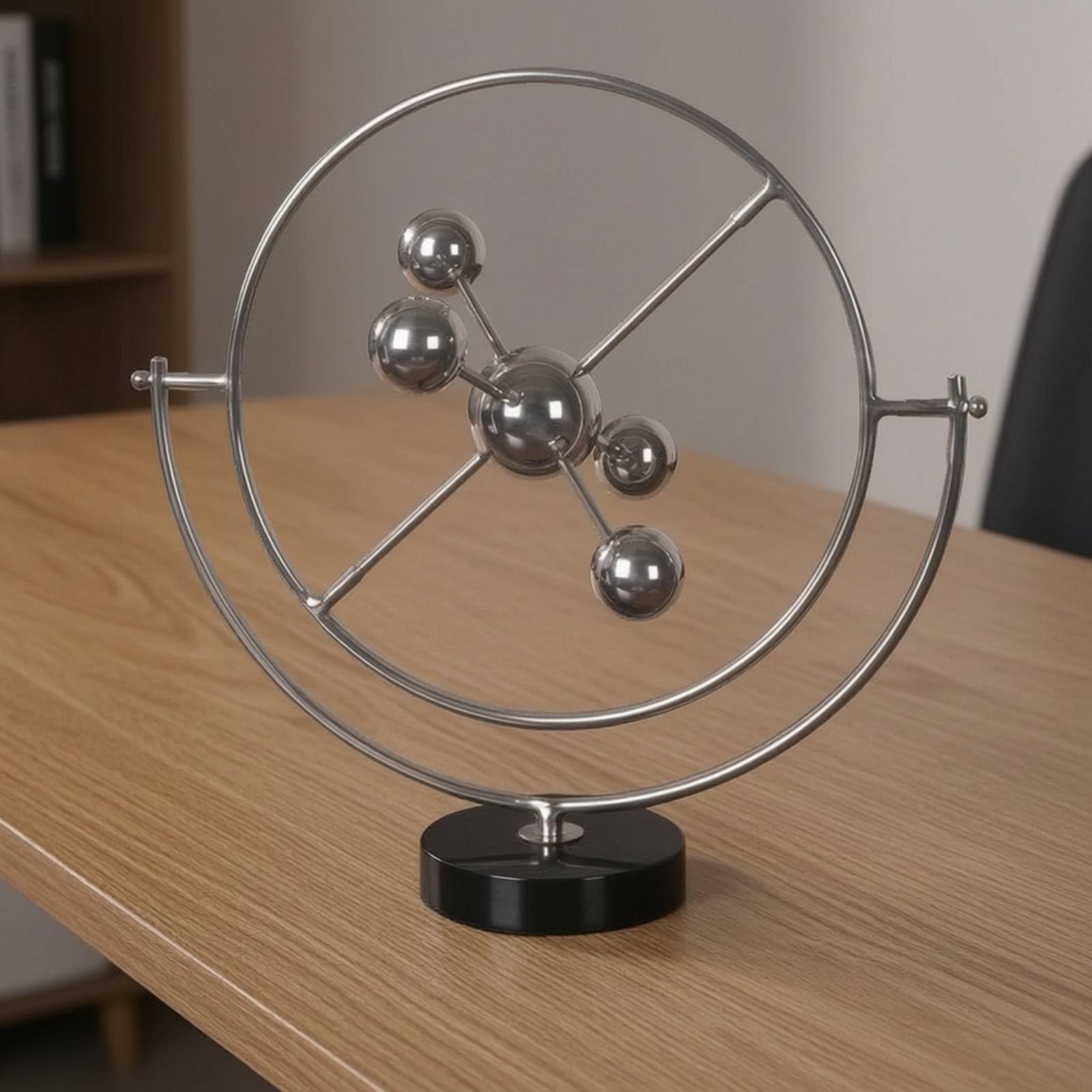 Sfera Decorativa Scultura Moderna Arredo Tavolo Centrotavola Astratto con Struttura Circolare E Barre Intersecanti in Lega con Sfere Specchiate Base