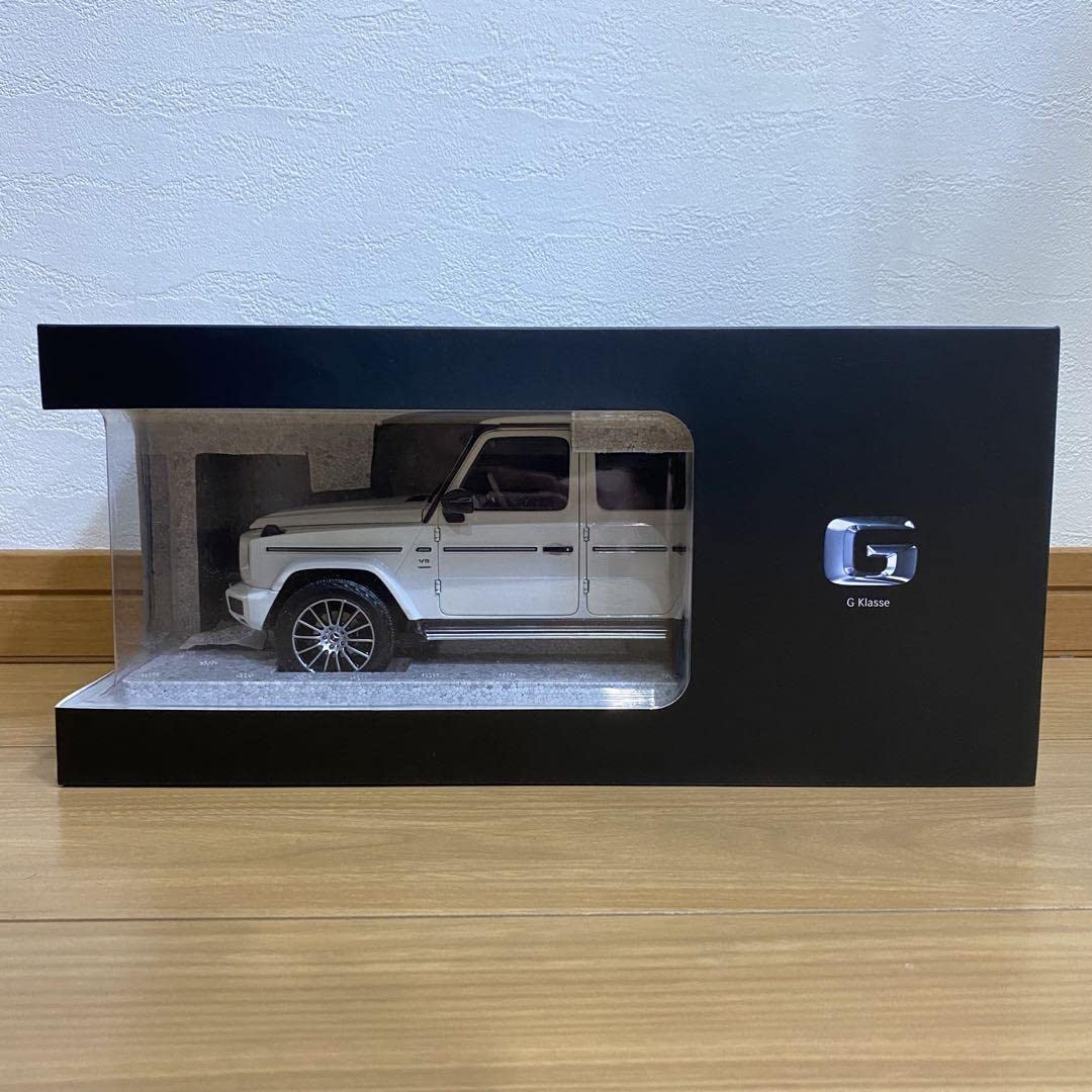 Gクラス STRONGER THAN TIME EDITION 1/18 40 years Mercedes-Benz G-Class - STRONGER THAN TIME EDITION
