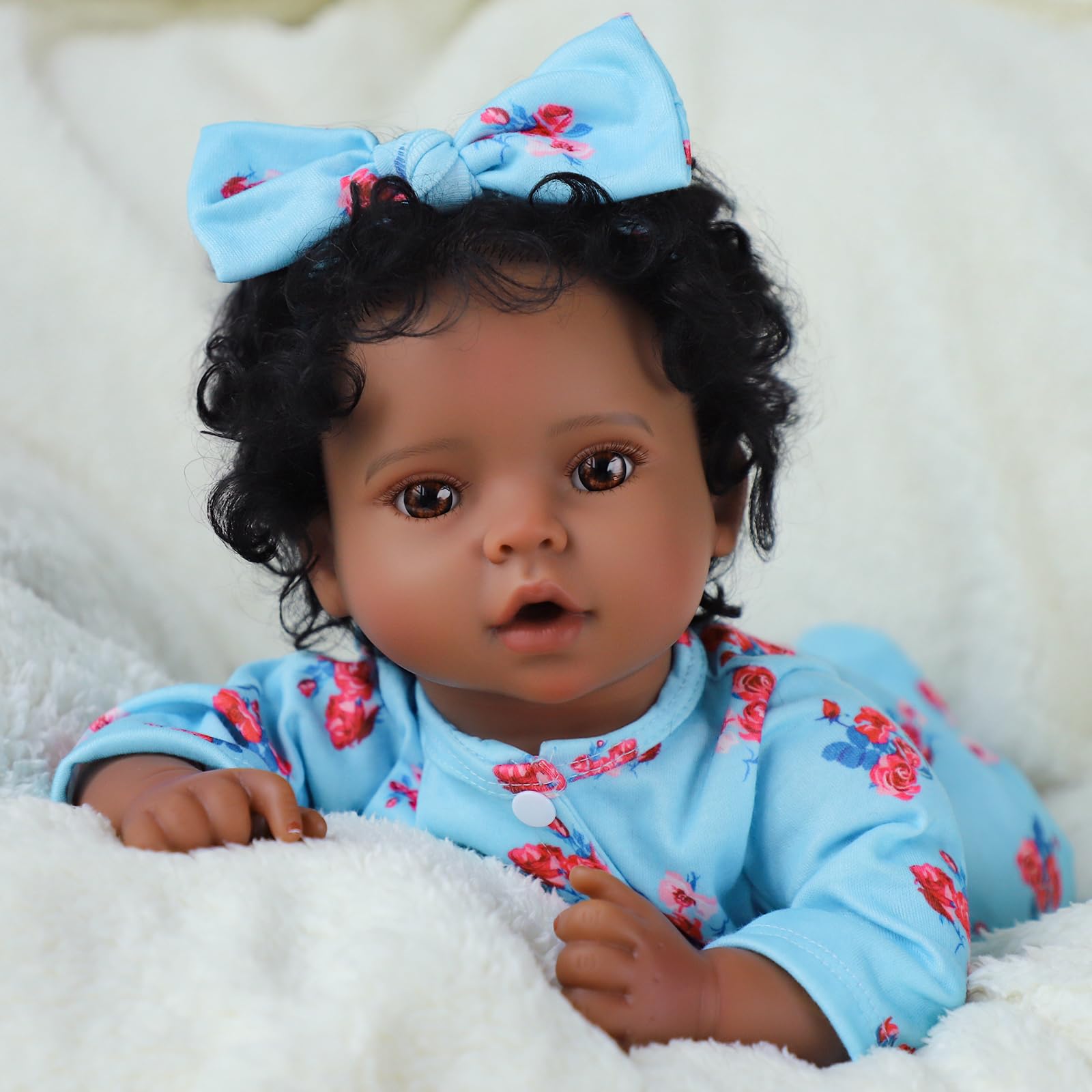 SCOM Realistic Reborn Baby Dolls - 18 Inch African American Newborn Baby Girl, Real Life Baby Dolls with Weighted Soft Cloth Body for Kids Age 3 +