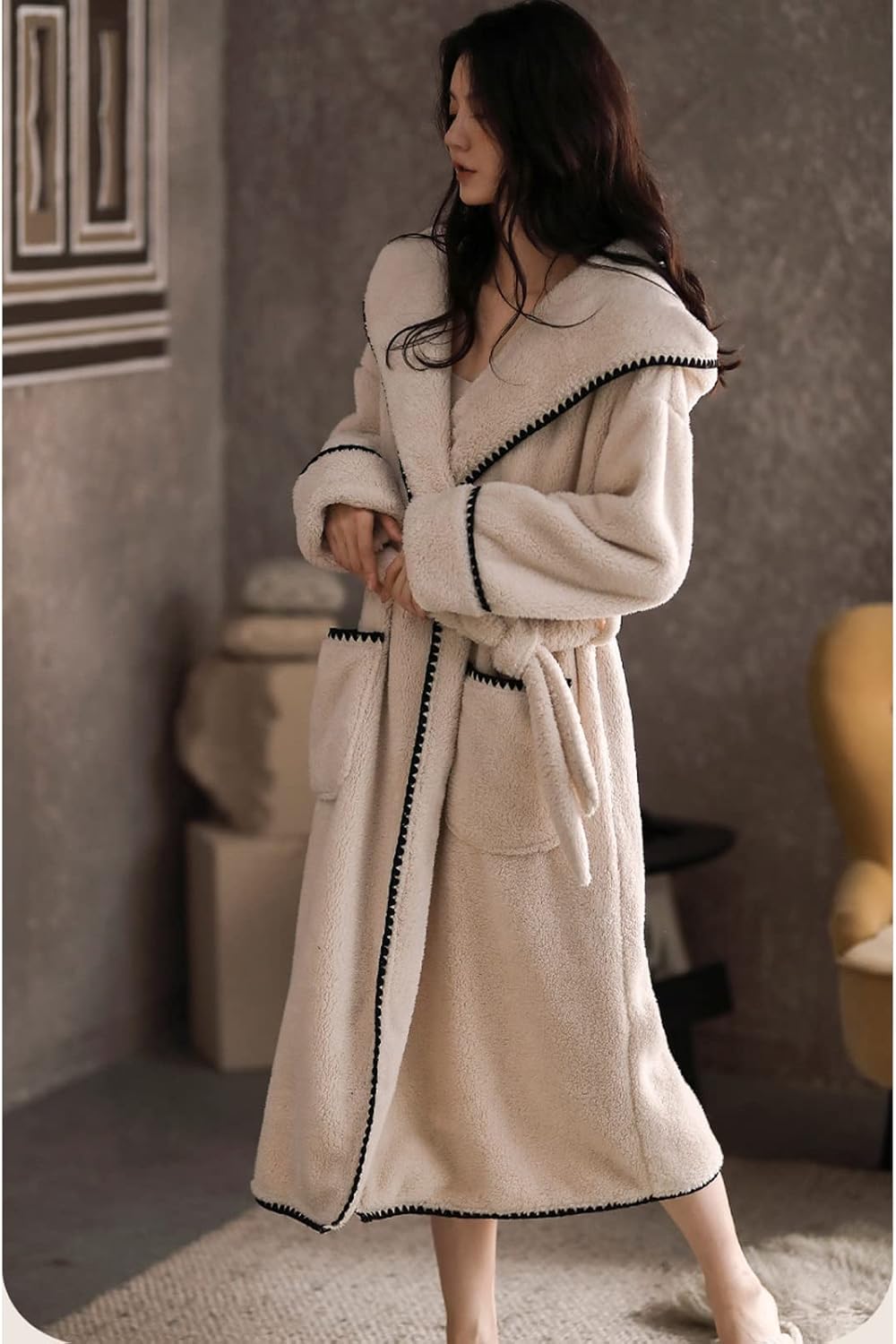 バスローブ レディース 暖かいフリースローブ フード付き フリースパジャマ シャワー後の寝室での使用 (ベージュ L)