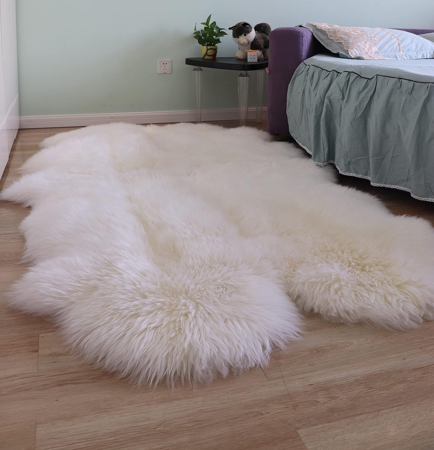 WoolousSheepskin Rug 180x120 cm- Large Genuine New Zealand Lambskin Wool Quad Pelt Sheep Skin Fur Throw Area Rug for Nursery, Bedroom, and Living Room Decor (Ivory-White)