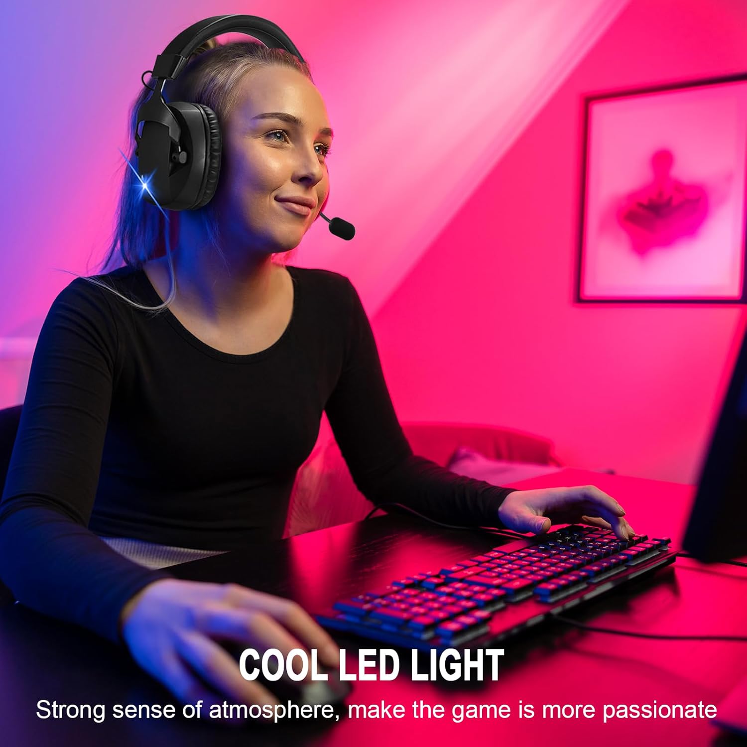 无线游戏耳机，配备可拆卸降噪麦克风，2.4G蓝牙连接，支持USB和3.5mm接口，适用于PC、PS4、PS5、Switch、手机、平板的多功能游戏耳机。