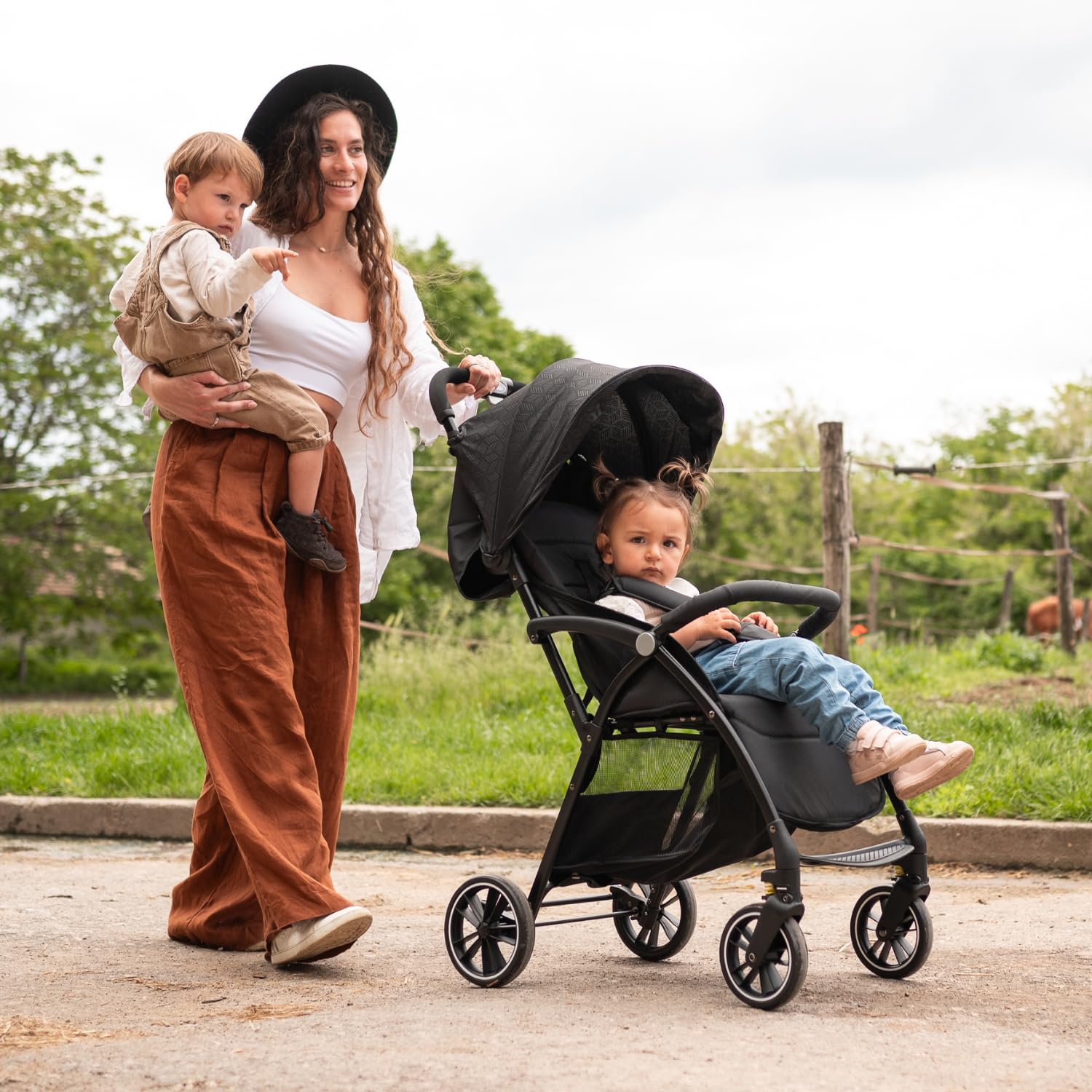 Lorelli Kinderwagen Fresh, Sport Buggy klein zusammenklappbar, nur 5,9kg, kompakter Sportsitz bis 22kg, Baby Reisebuggy, Einhand-Klappsystem, grau