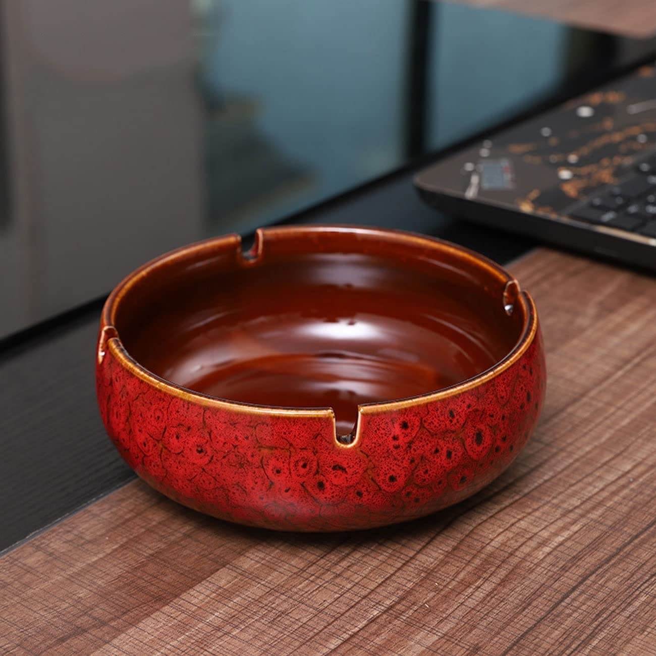 Sdgeryeeg Men's Red Ashtray， Exquisite Ceramic Ashtrays Countertop Decoration Ornats,Nice For Wo,Windproof Ash Tray For Indoor Outdoors(Red)