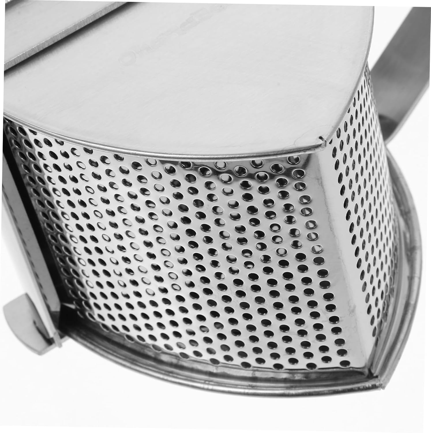 Stainless Steel Potato Ricer Masher Non-Slip Handle Manual Fruit Press Tool for Potatoes Avocados and Garlic Kitchen Essential