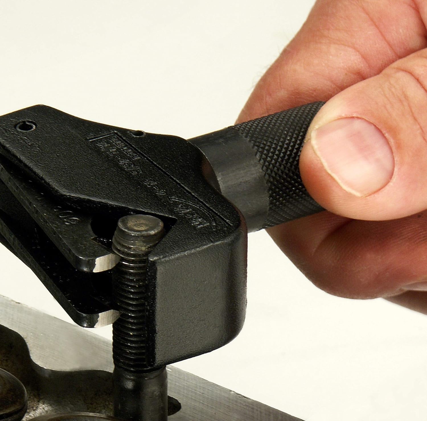 UTR KC3 - External & Internal Adjustable Restorers – Universal Thread Repair Tool Kit. Easily Replaces Hundreds of Taps and Dies. All In One Patented Solution.