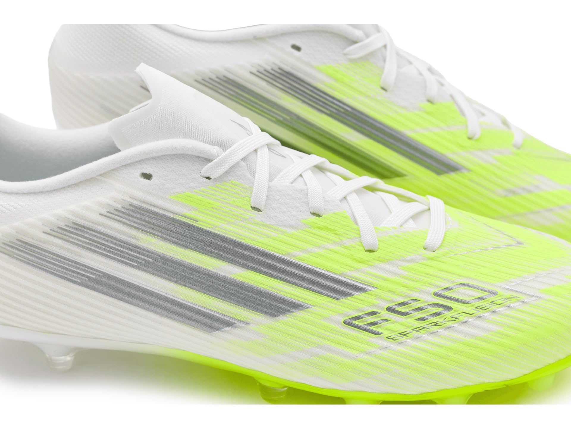 adidas Women's Bota de fútbol F50 SPARKFUSION League Womens Low para césped Natural seco o Artificial