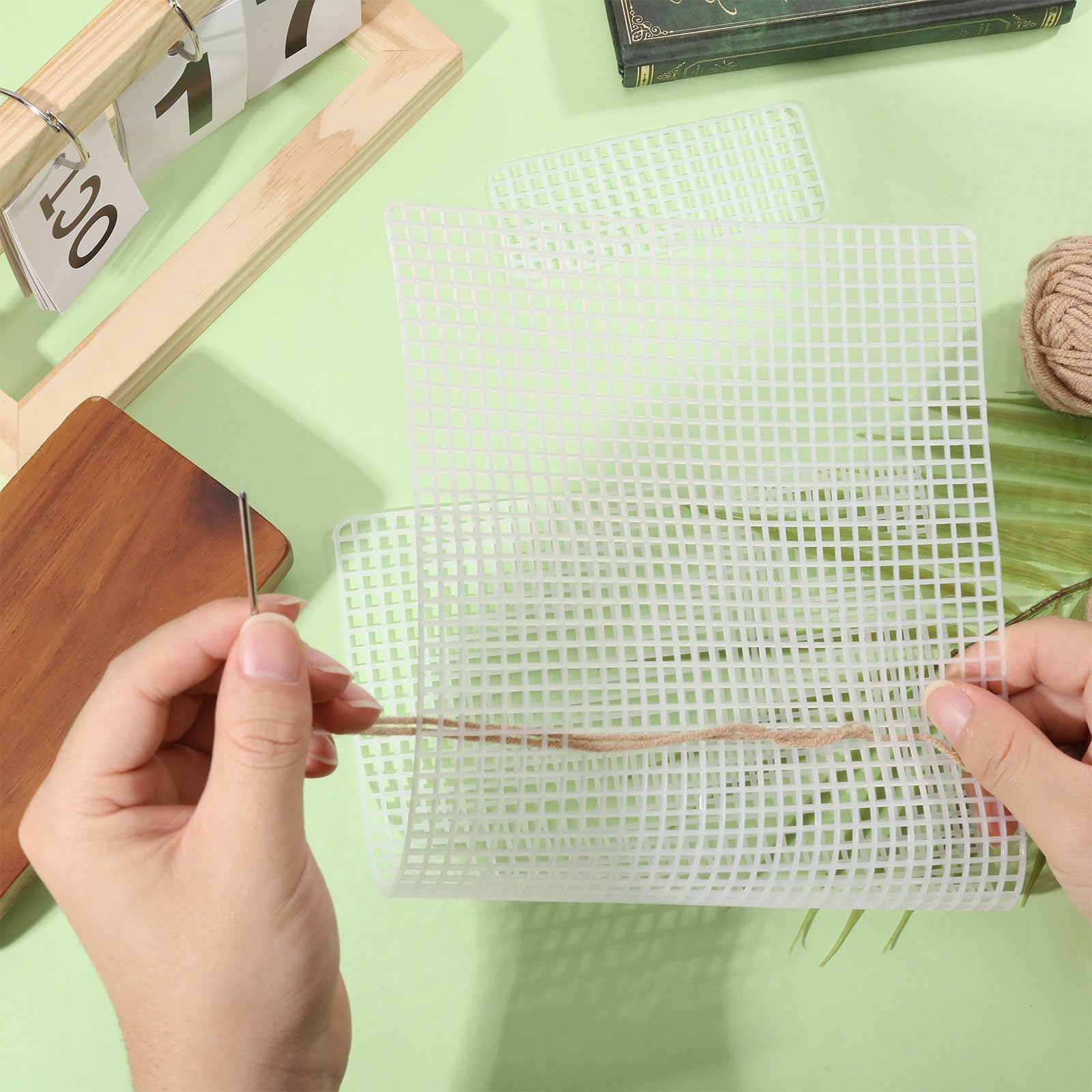 CONCHLERY 15 fogli di tela di plastica a rete in 2 stili, accessori fai da te per borse, artigianato fai da te, ricamo, punto croce, filato acrilico, ricamo, tela di plastica