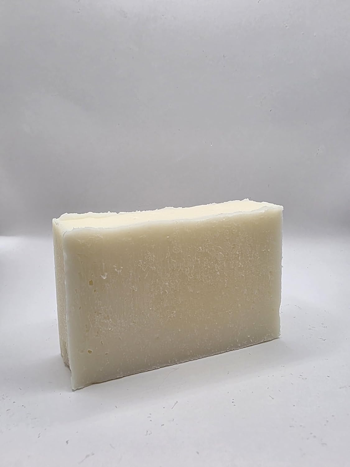 Natural Tallow Dog Soap, Handcrafted Grooming Cleanser for Pets 1 Bar (EO)