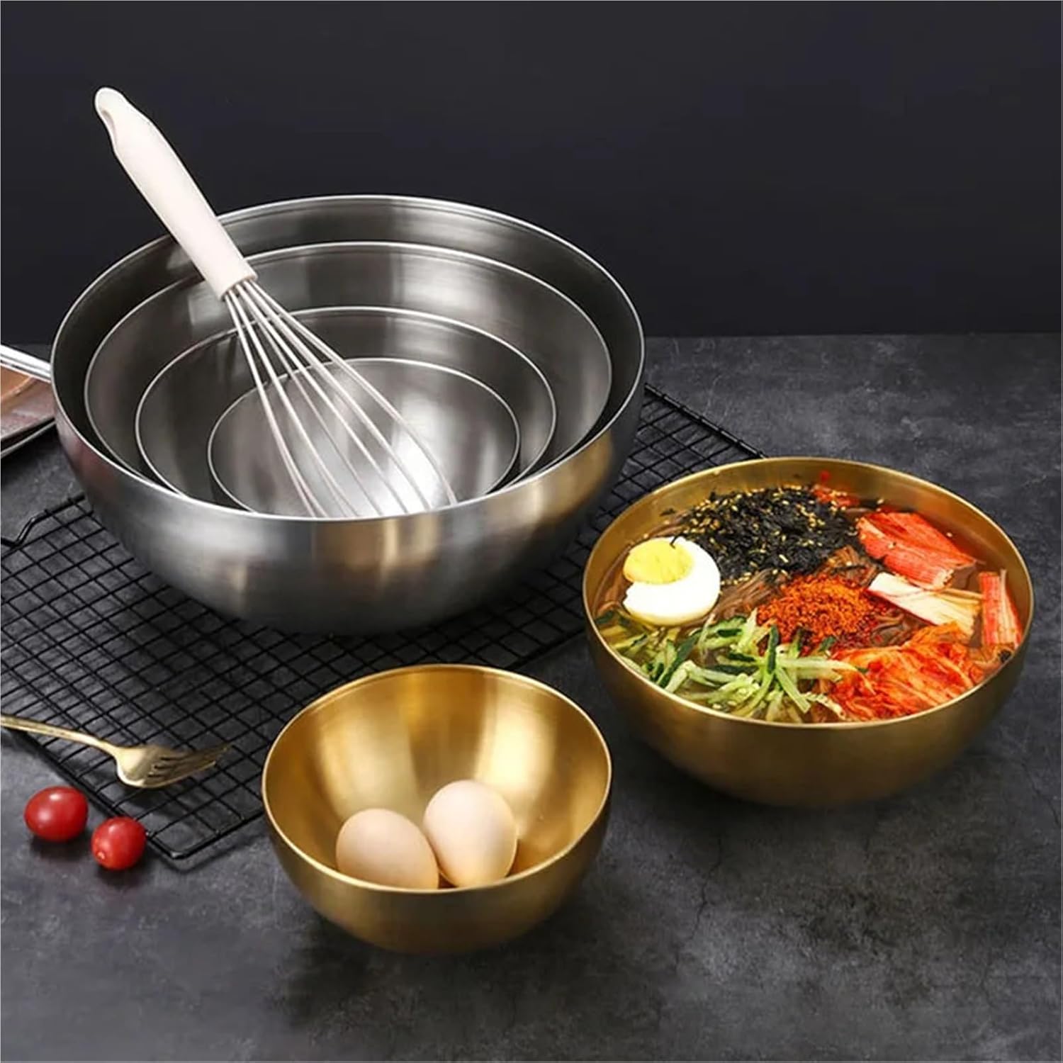Stainless Steel Mixing Bowl 4 Pcs Stainless Steel Salad Bowl Multifunctional Cooking Basin Noodle Bowl Round Golden Silver Bowl(Silver 15cm)