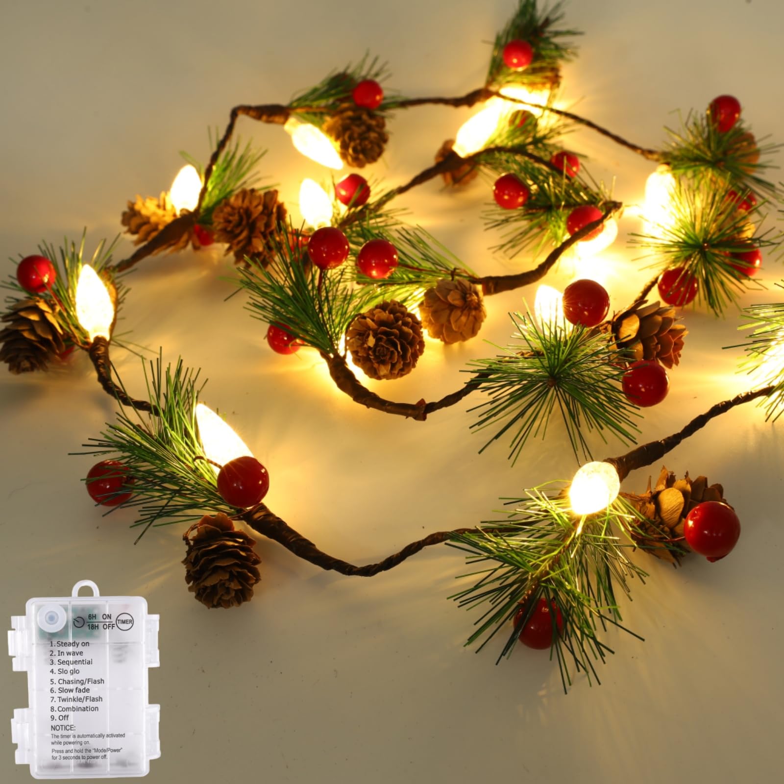 Weihnachtsgirlande mit Lichtern, 2,1 m Tannenzapfen, Weihnachtslichterkette mit roten Beeren, Nadeln, 40 LEDs, C6, batteriebetrieben, Prelit-Girlande für Weihnachtsdekoration drinnen und draußen, 2